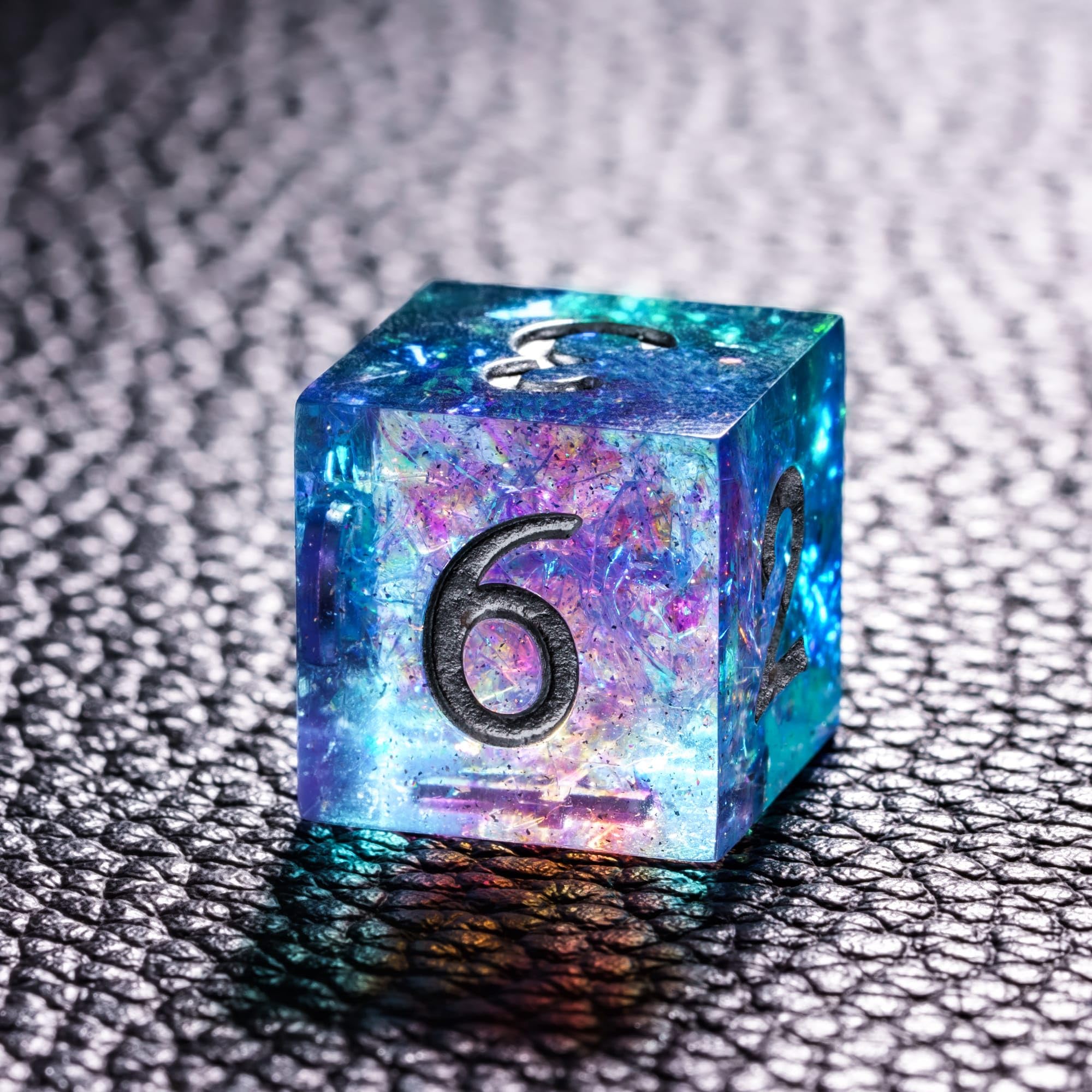 Lot de 7 dés DND, faits à la main à bords tranchants (violet et