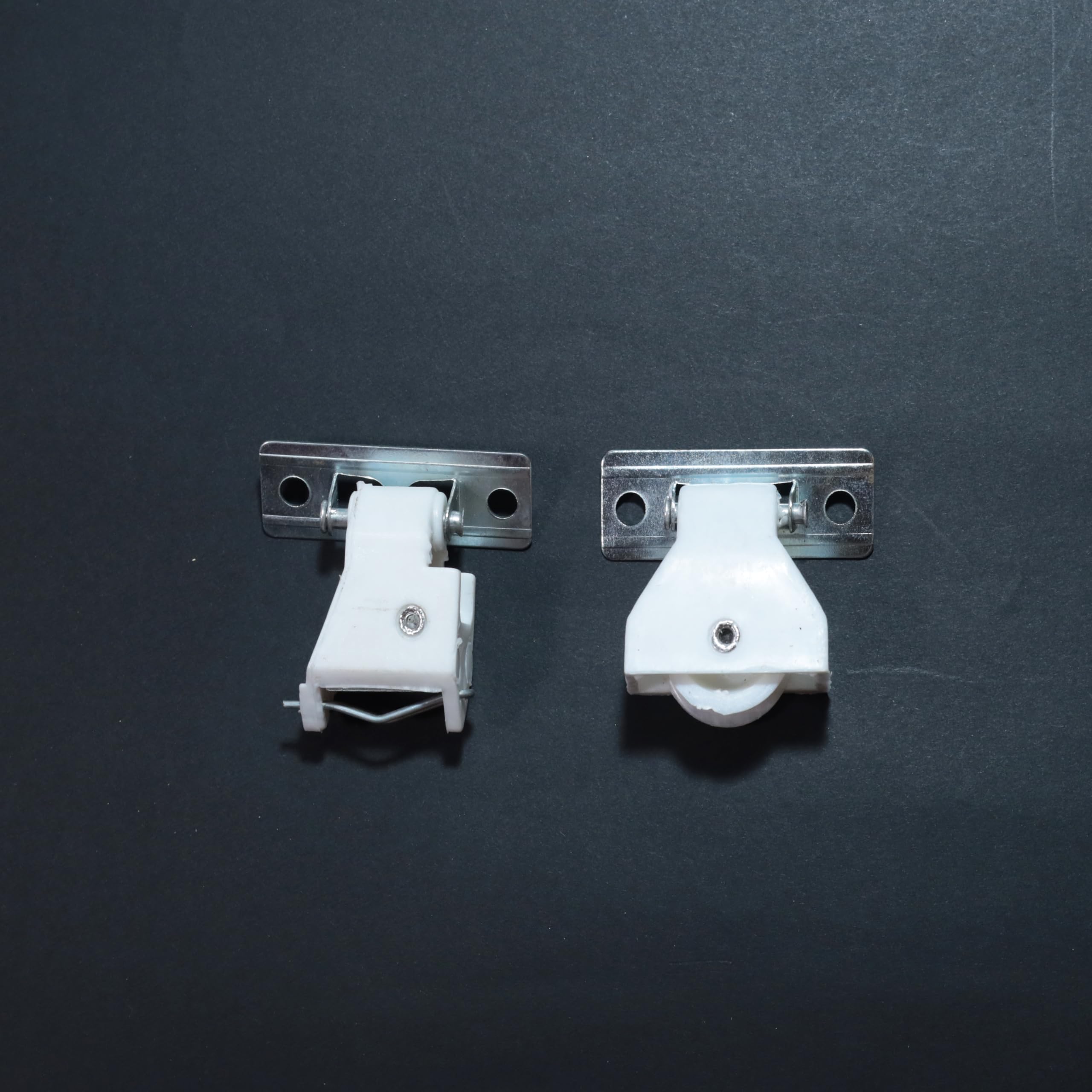 Plastic, Aluminium Chic Blind Control Unit Includes 2 Pulleys and Locking Unit with Screws & Wallplugs, White, Standard — Amazon image 6