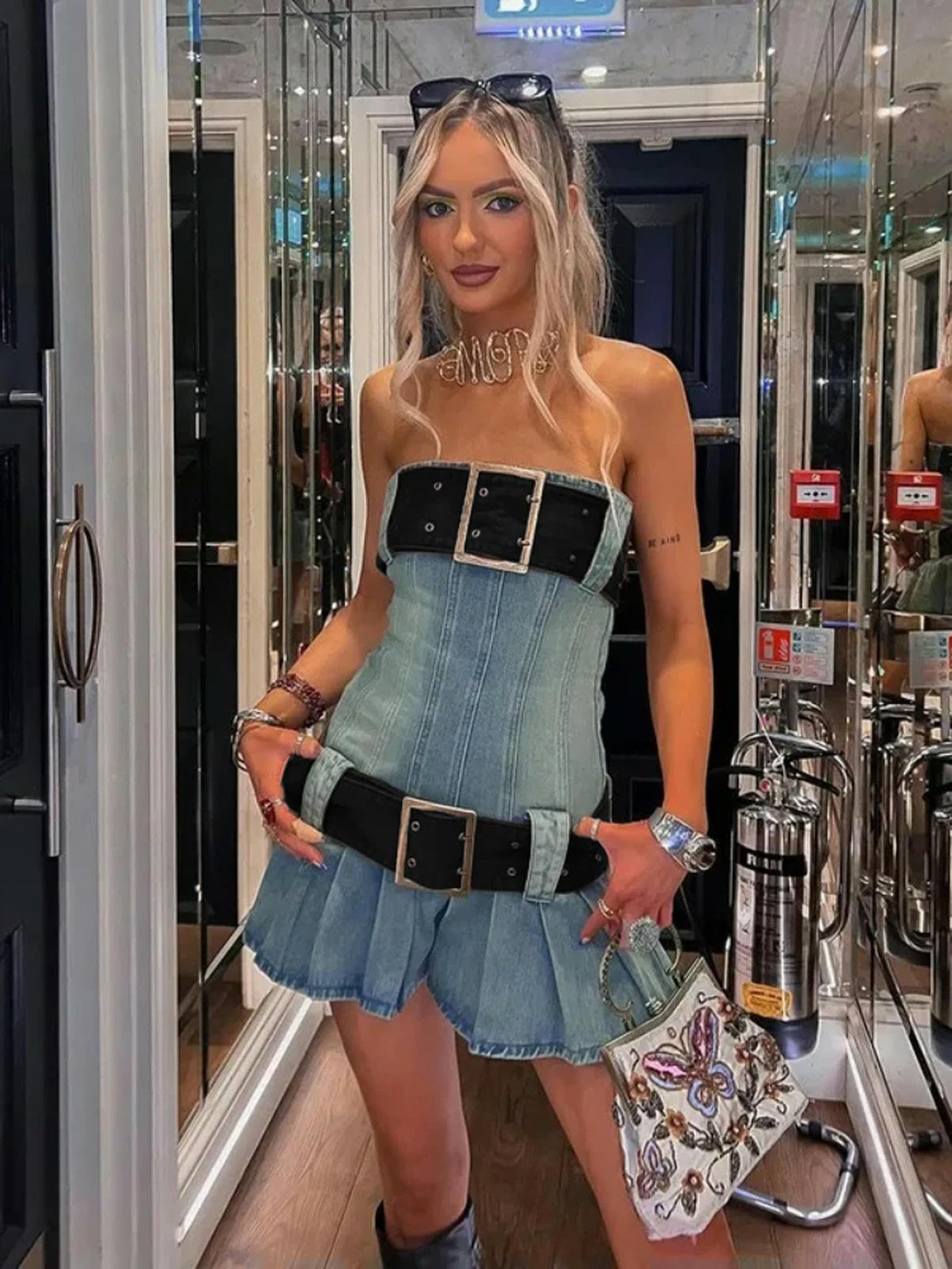 Sukienki damskie vintage bez ramiączek sukienka dżinsowa kobiety lato bodycon modny pasek plisowana mini sukienka streetwear
