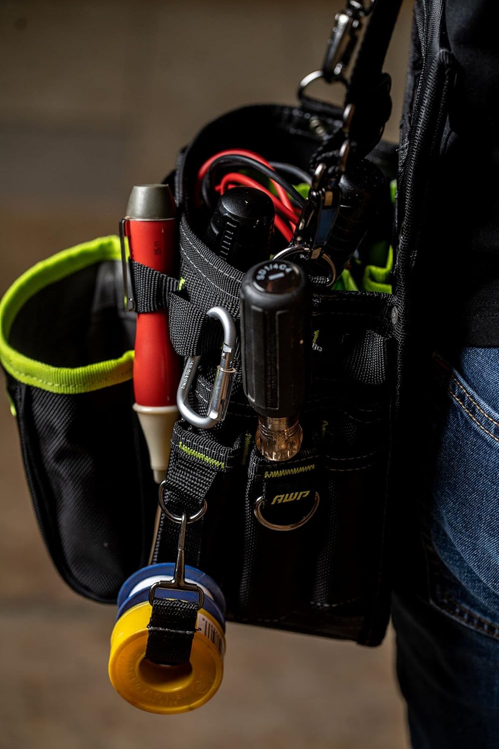 Crаzу Dеаlѕ AWP TrapJaw 3-in-1 Electrician Tool Pouch | Tool Organization Pouch with Shoulder Strap and Belt Attachment Clip | Black Exсluѕіvе Sресіаl AWP TrapJaw 3-in-1 Electrician Tool Pouch | Tool Organization Pouch with Shoulder Strap and Belt Attachment Clip | Black