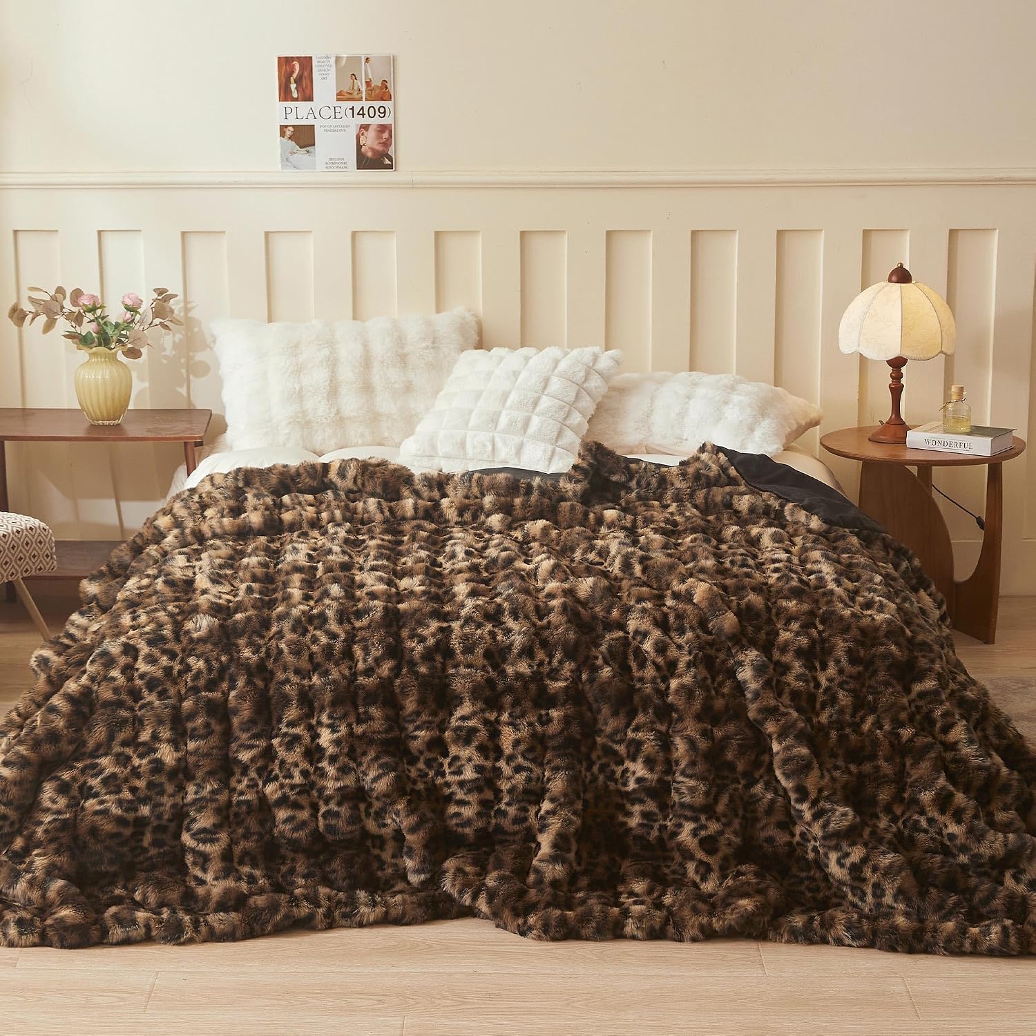LIFEREVO Cheetah Print Faux Rabbit Fur Bed Blanket Queen, Brown & Black | Plush Bubble Leopard Print Throw Blanket 90x90, Thick Double-Layer Washable Skin Friendly for Sofa Couch Office Home Decor