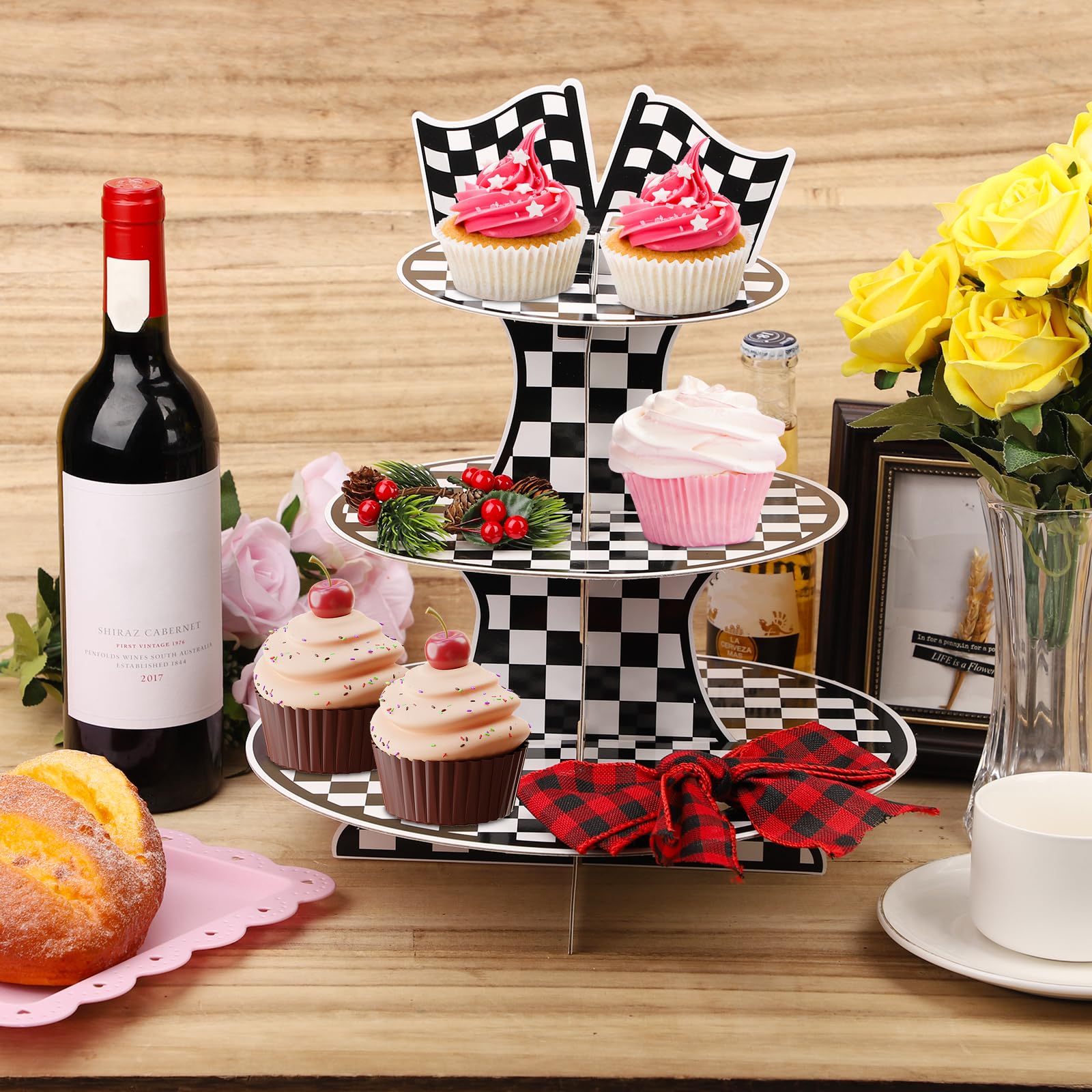 PEUTIER 2pz Decorazioni per Feste di Compleanno Auto, Supporto per Cupcake 3 Livelli per 48 Cupcake con Bandiera Scacchi in Bianco e Nero Forniture per Feste a Tema Auto per Ragazzi Uomini