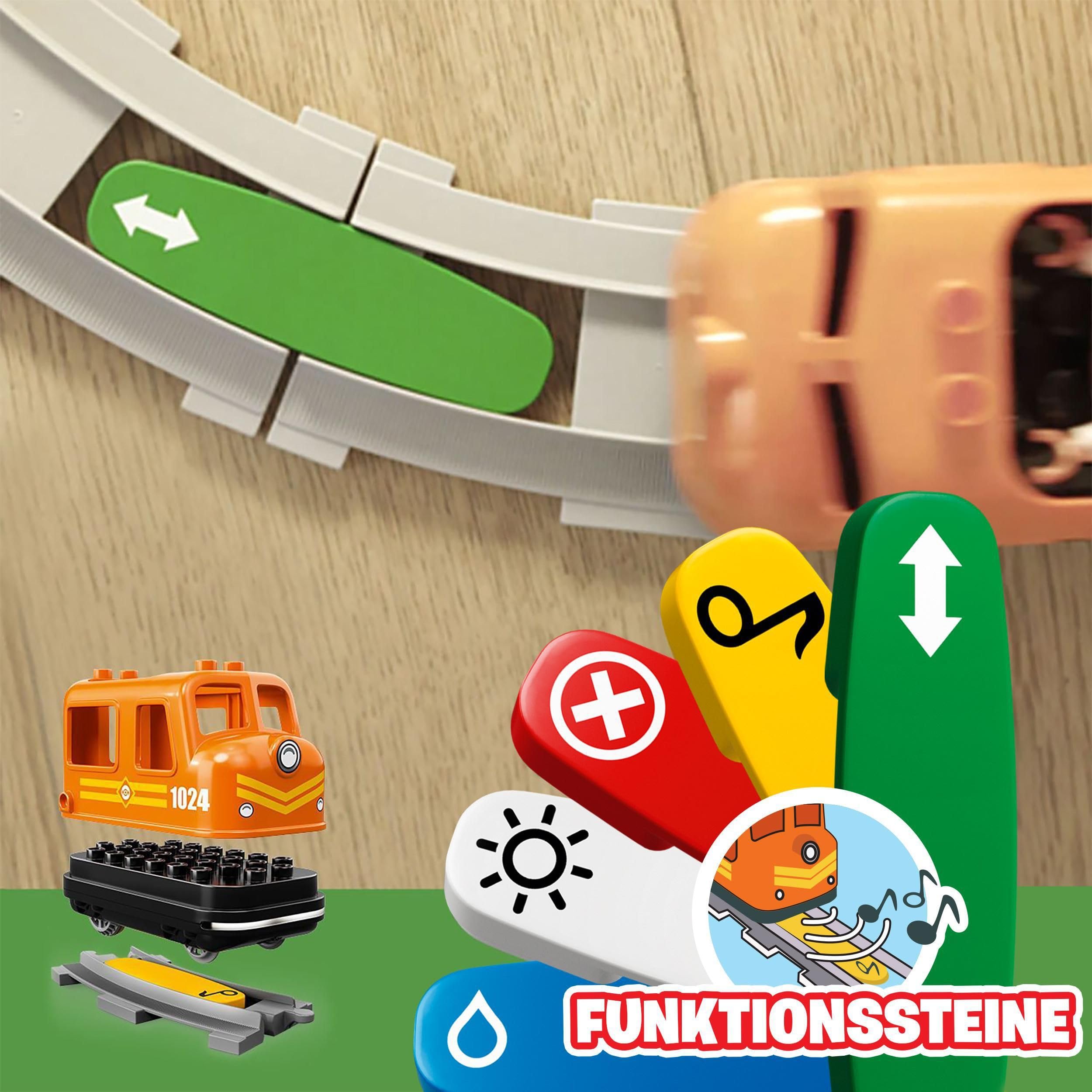 LEGO DUPLO Güterzug, „Push & Go“-Lok mit Lichtern und Geräuschen, Funktionssteinen und 2 Kranen, Spielzeug für Mädchen und Jungen ab 2 Jahren 10875