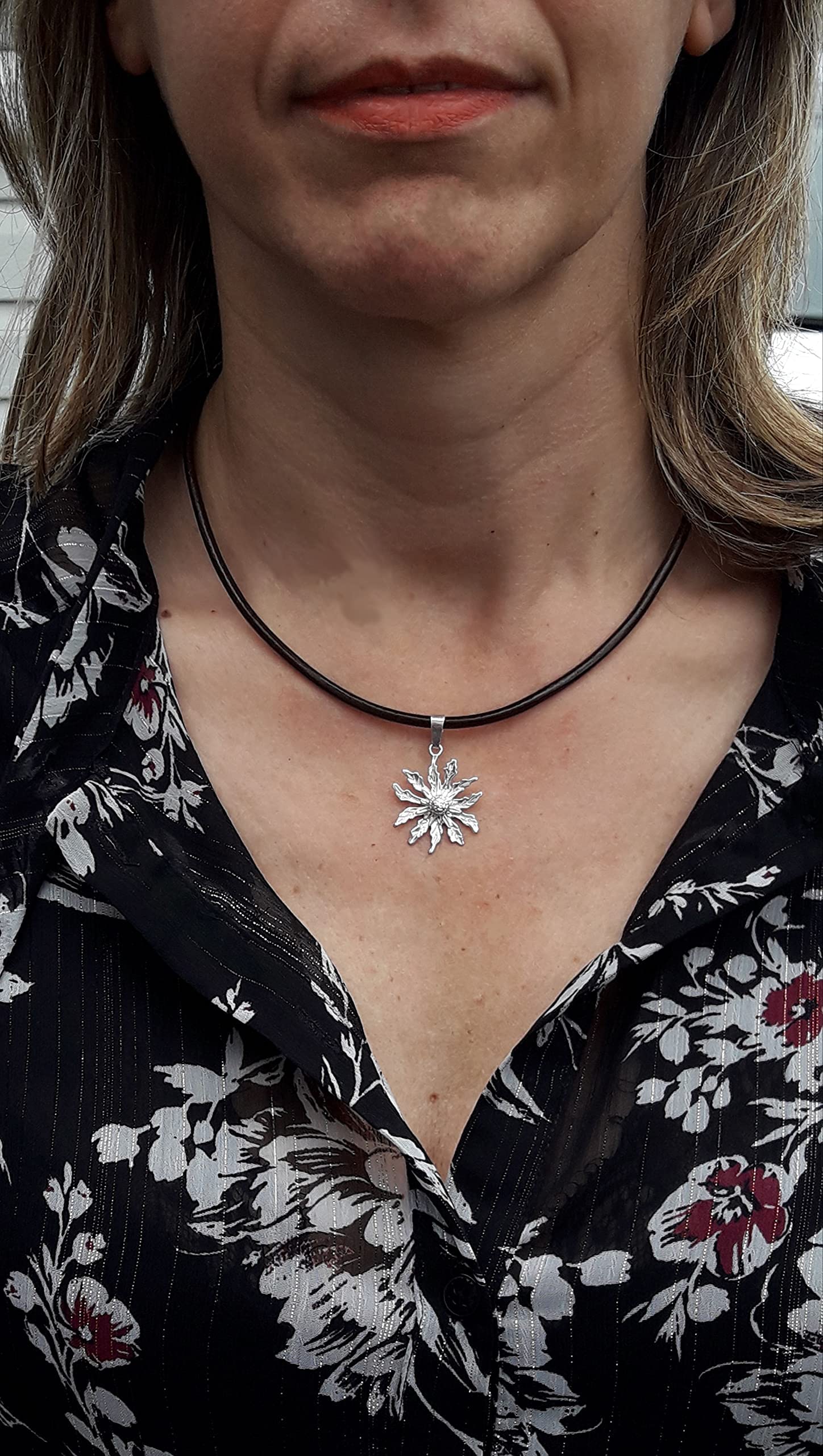 EKONAT- Colgante con eguzlore de plata flor del sol de plata- collar de plata con eguzlore collar con flor del sol - Amuleto de protección - étnico -