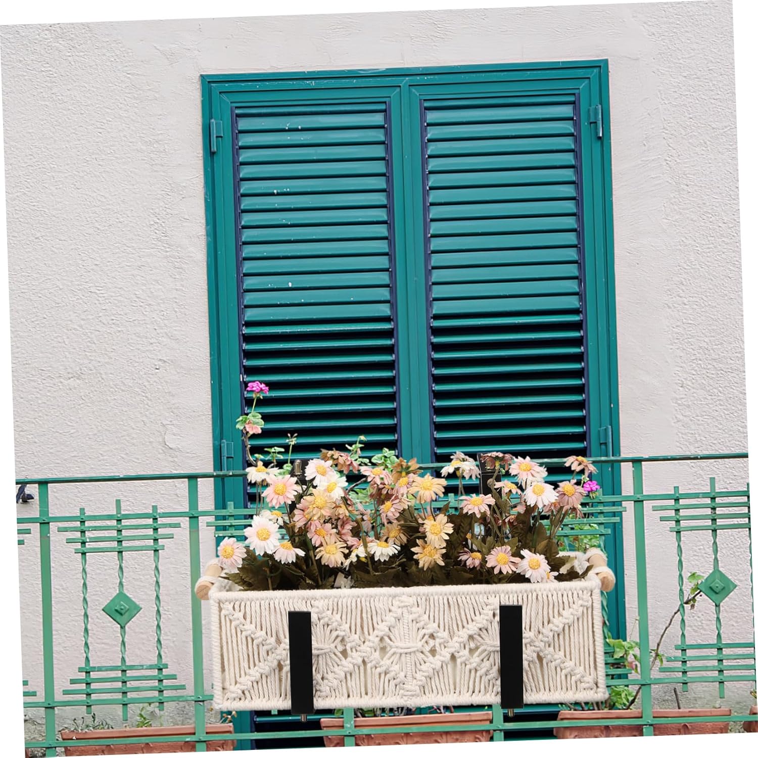 2pcs Flower Box Brackets Versatile Railing Planter Hooks for Indoor and Outdoor Use for Balconies and Gardens Stable Support for Flower Pots