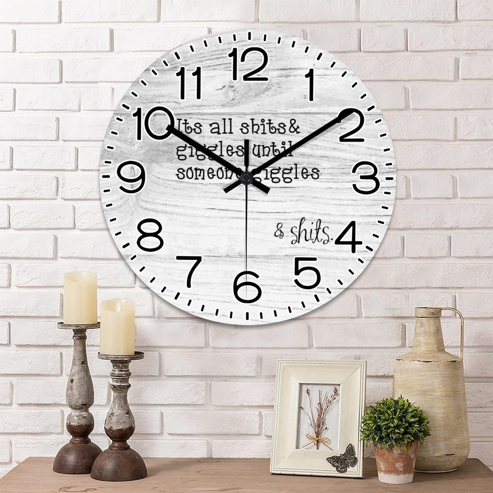 Horloge murale en bois de qualité supérieure au design épuré pour décoration intérieure