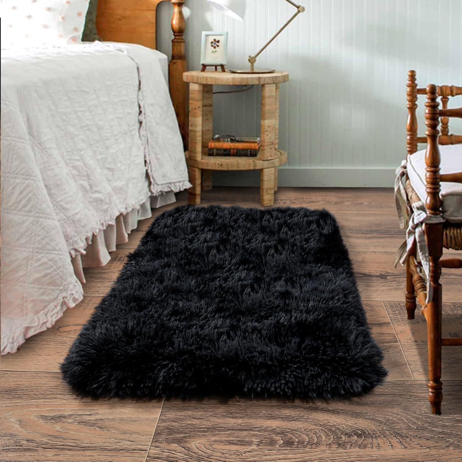 Small Black Area Rug 2x3 Rug for Bedroom Shaggy Throw Rugs for Dorm Rug Soft Shag Carpet for