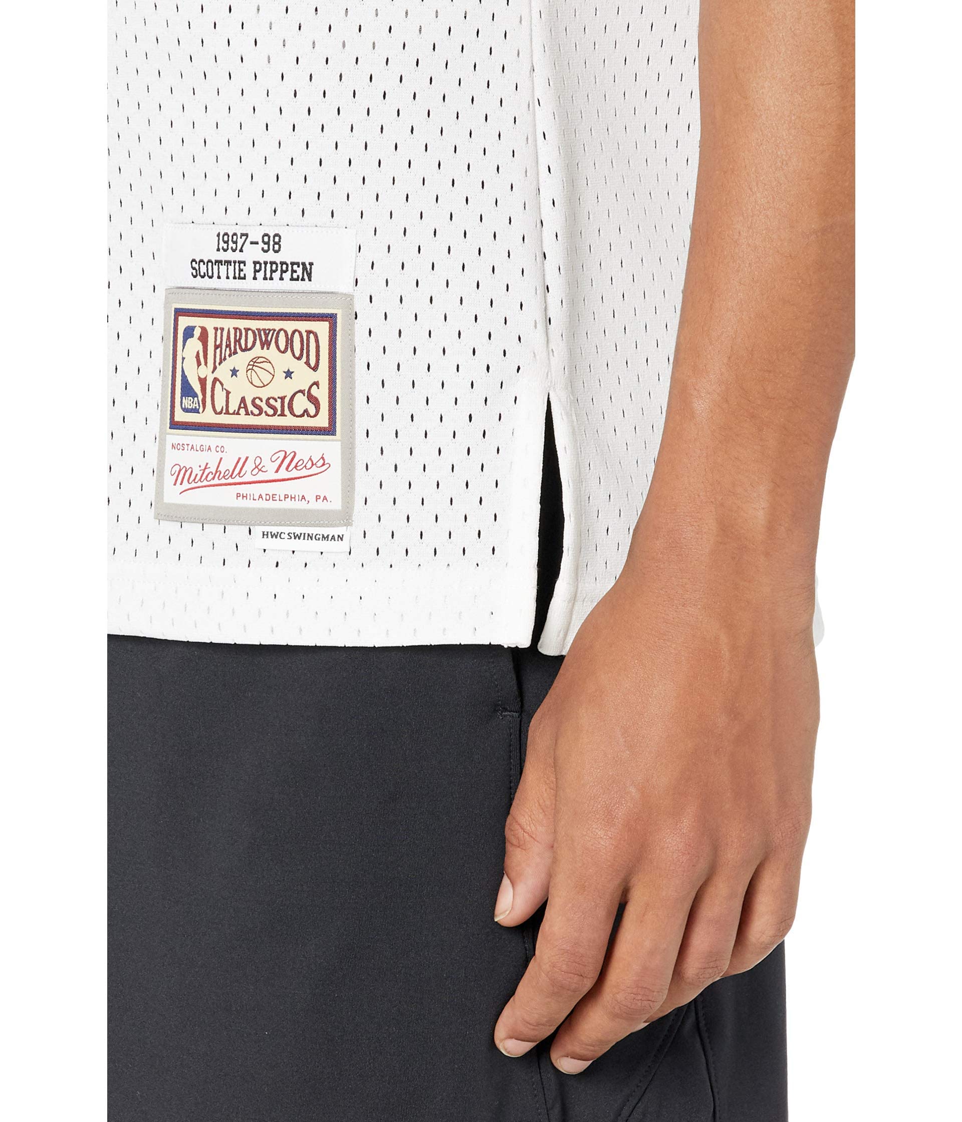 Mitchell & Ness NBA Swingman Road Jersey Chicago Bulls 97-98, Dennis Rodman