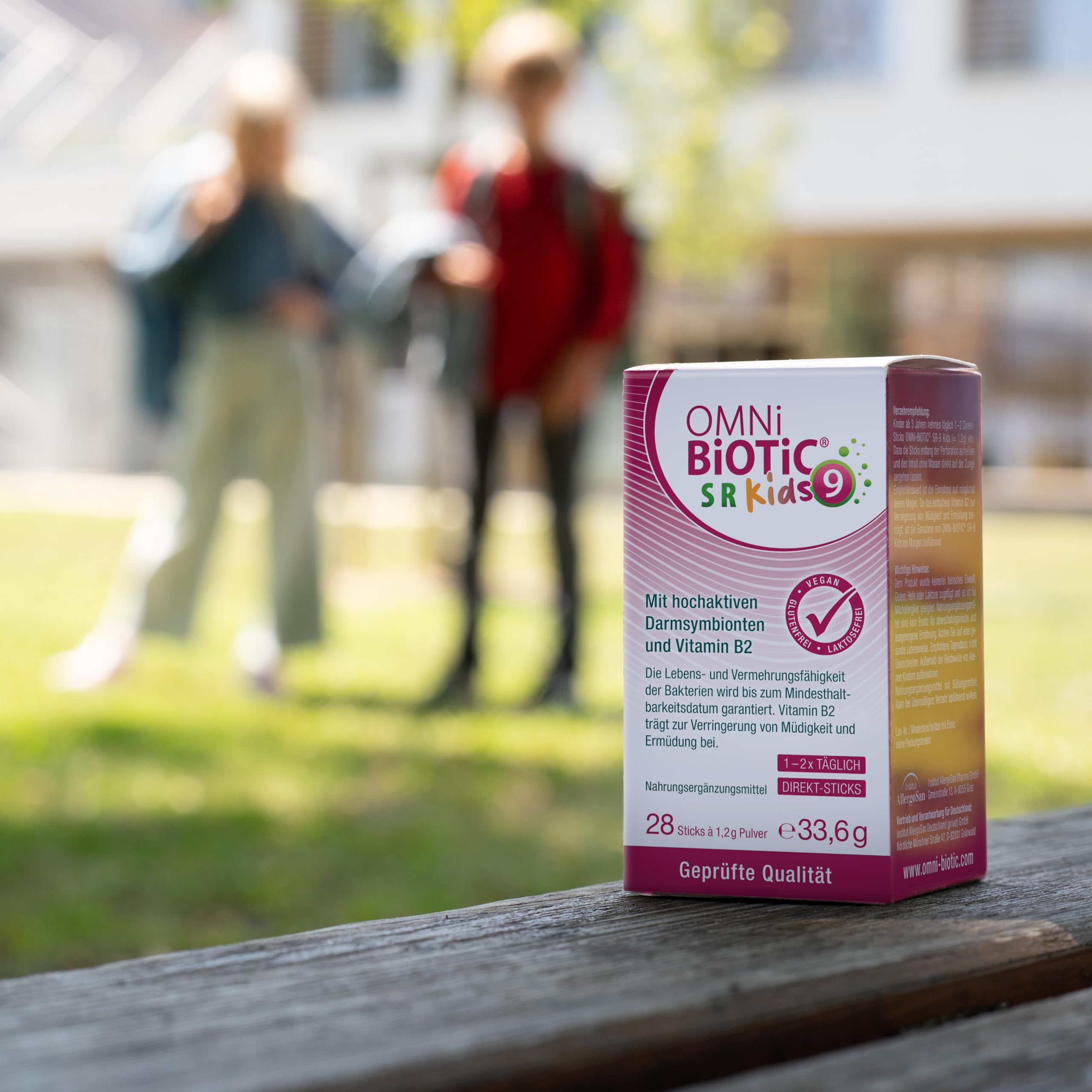 OMNi BiOTiC SR-9 Kids | Gute Nerven* in der Schule? Kinderleicht! | Innovativer Direkt-Stick mit fruchtigem Pfirsich-Geschmack | Vegan | Glutenfrei | Laktosefrei | 28 Sticks
