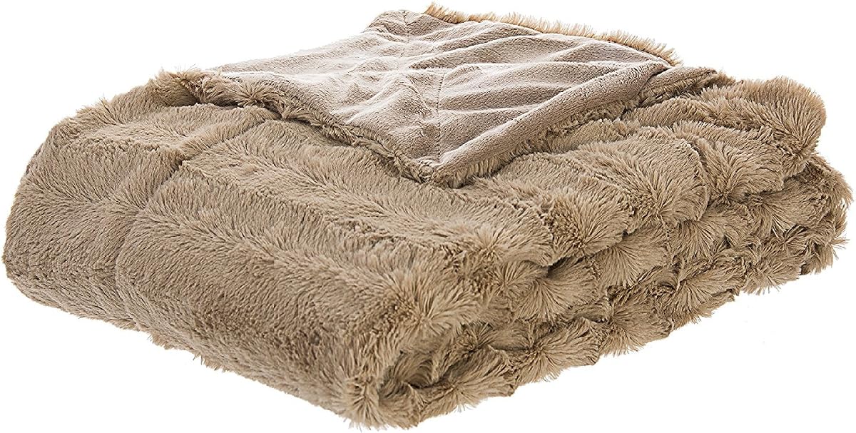 Cheer Collection Faux Fur Throw Blanket – Plush Blanket for Couch and Bed, Soft Throw Blanket, Cozy & Fluffy Fur Blanket for Snuggling, Gifting & Home Décor, Machine Washable, 60" x 50", Sand