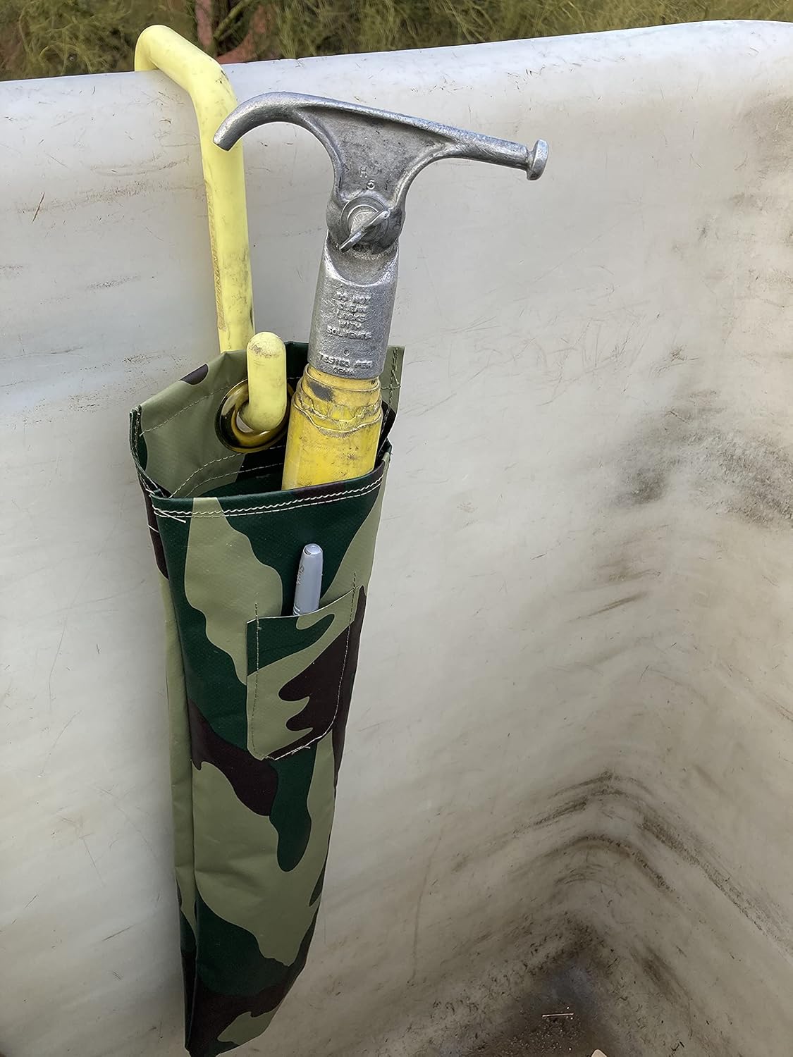 Lineman Short Switch Stick Holder Green