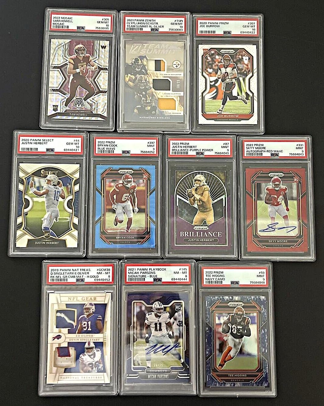 Graded Card Guaranteed - Football Cards Hot Pack - 10 Cards - 5 Rookies - 1 Graded Card