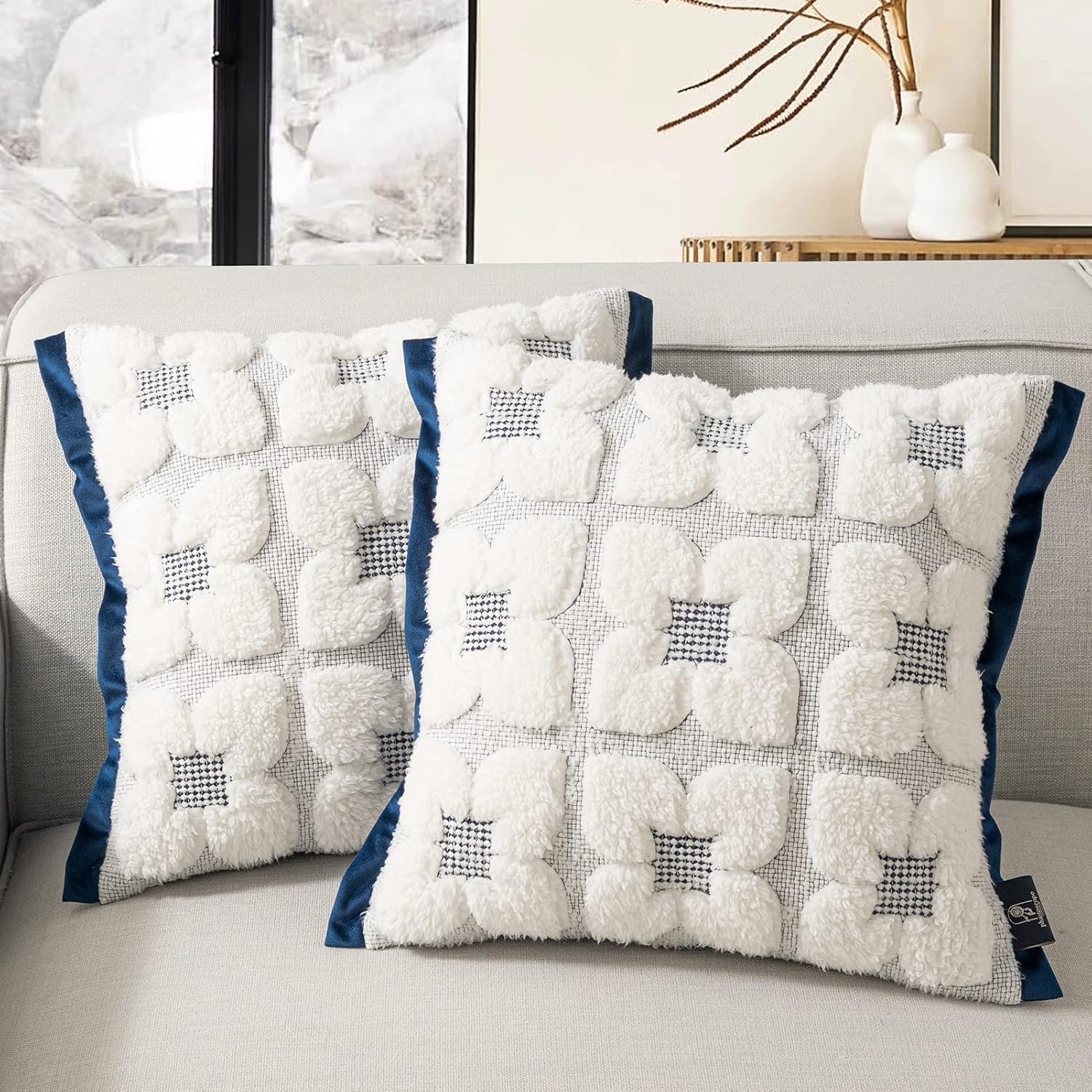 Phantoscope Pack of 2 Sherpa Solid Throw Decorative Pillow