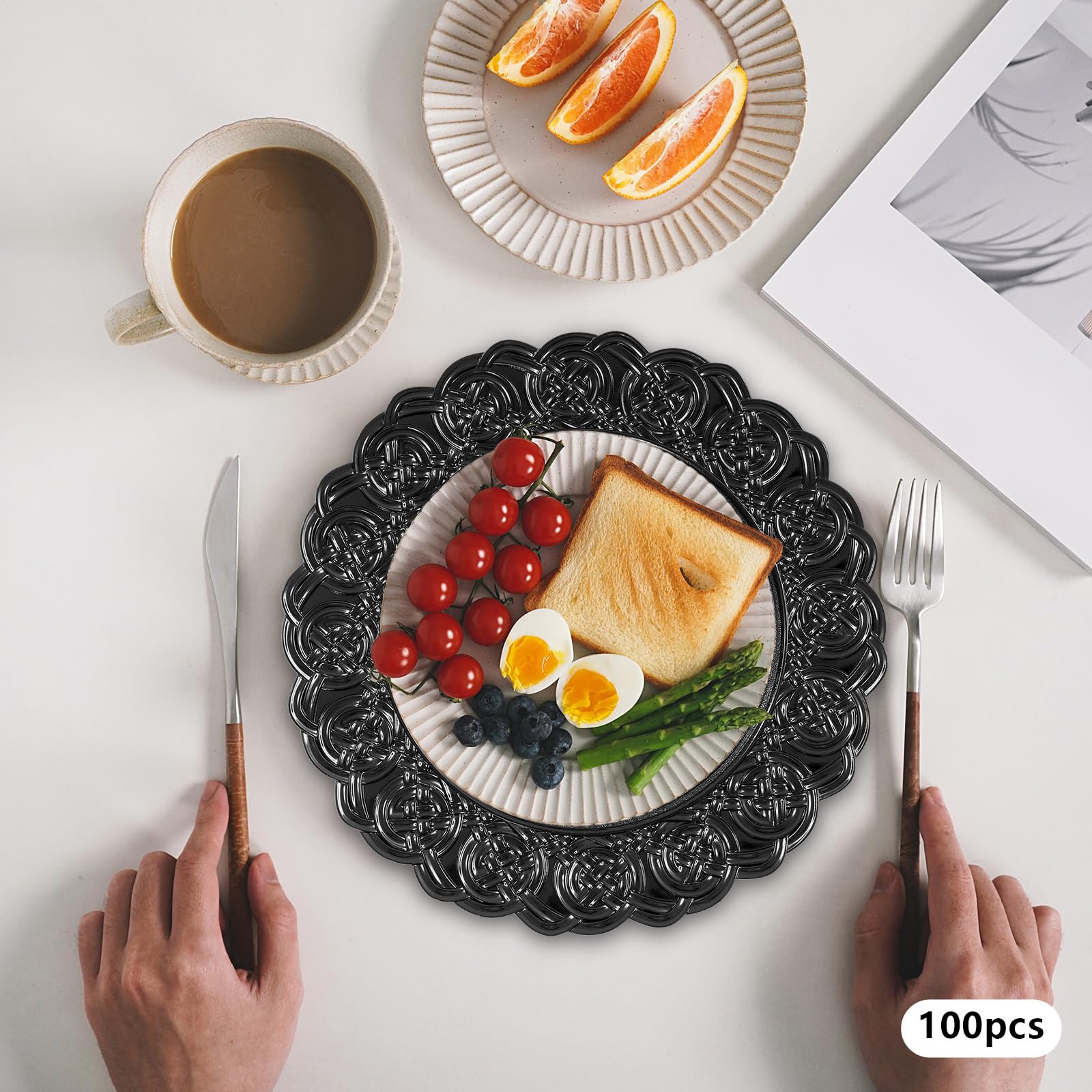 Kreiaoer 100 Pack Charger Plates Bulk 13 Inch Round Plastic Dinner Plate Chargers with Floral Rim, Reusable Decorative Plates for Weddings, Parties, Banquets, Events, Restaurant Decor, Black