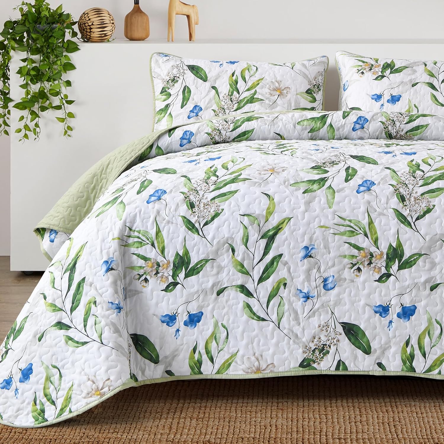 Anibedding Sage Green Botanical Quilt Set Queen,3 Pieces Floral Bedspread Reversible Lightweight Bedding Set with 2 Pillowcases for All Season(Sage Green,96"x90") - Image 7
