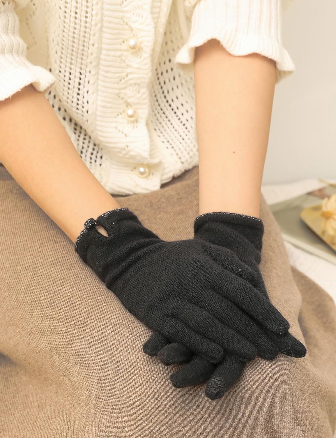 100% Pure Cashmere Knit Touchscreen Gloves for Women Elegant Bow Full Finger Soft Warm Winter - Image 3