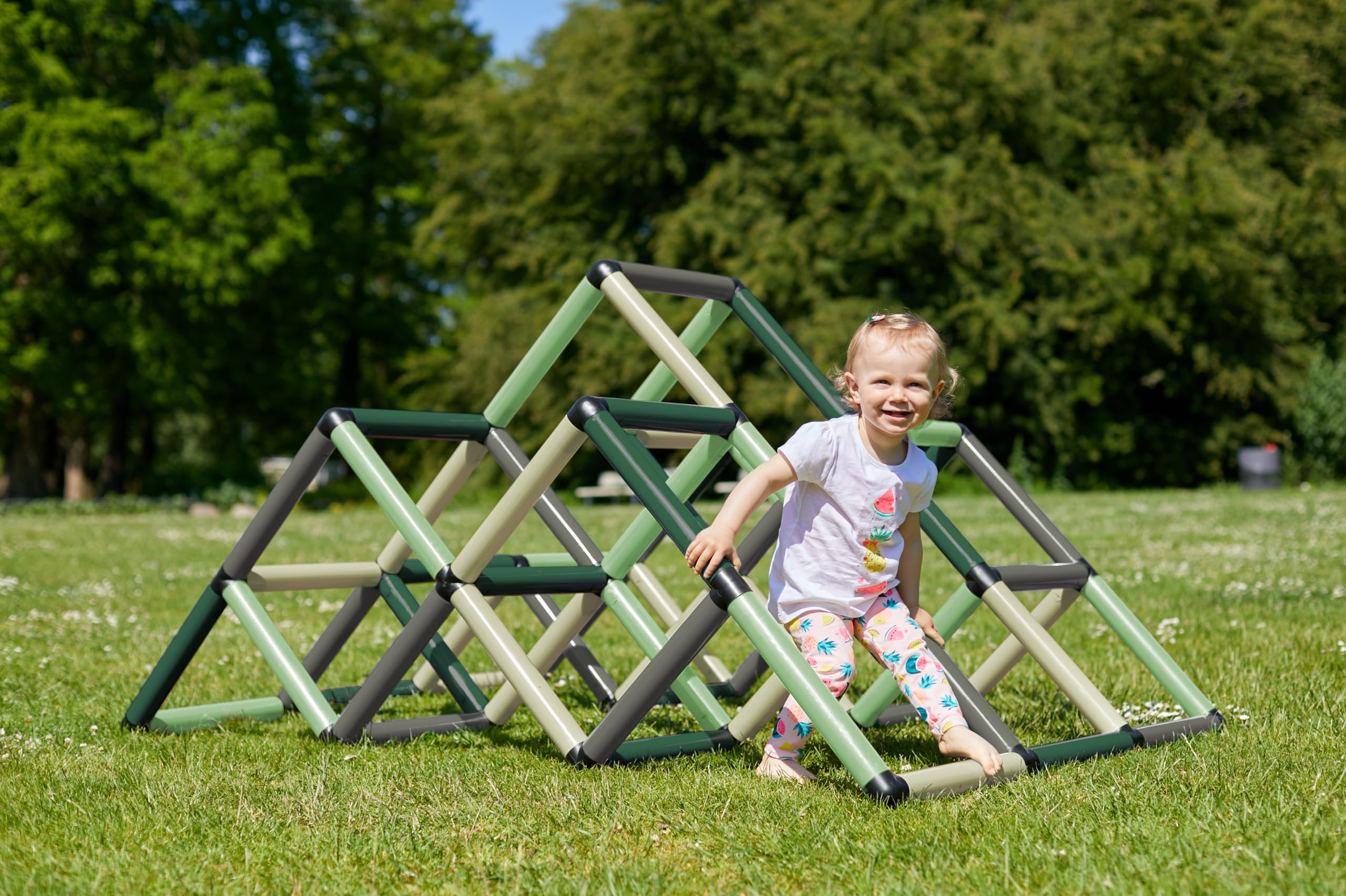 Quadro Kletterpyramide Home – modulares Klettergerüst für Kinder, 237 Teile, ab 12 Monaten, Indoor/Outdoor, UV-stabil, Made in Germany