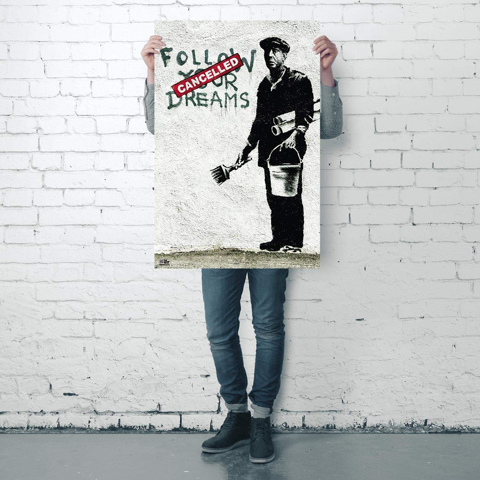 BANKSY Follow Your Dreams Poster (61 cm x 91.5 cm) : Amazon.com.be
