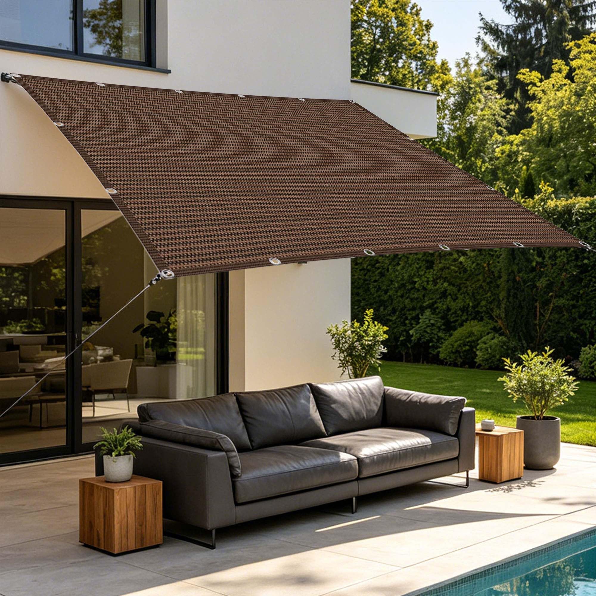 Filet protection solaire de terrasse et jardin brun pour créer un espace frais et ombragé