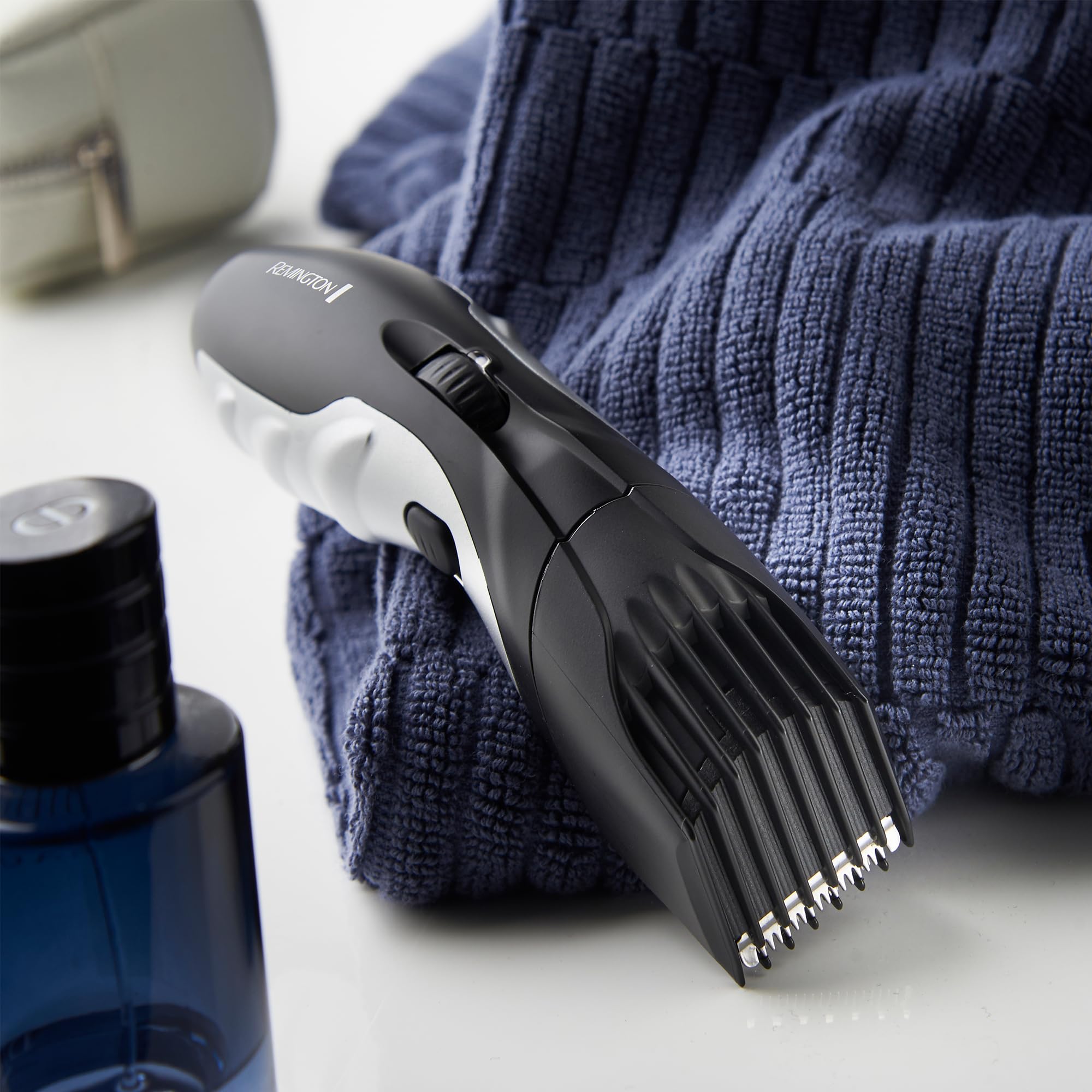Remington Recortadora de Barba Ceramic Beard, Barbero con Cable e Inalámbrico, Cuchillas Cerámica, 9 Ajustes de Longitud, Rueda Zoom Ajuste de Longitud, 40 min Autonomía, Indicador Carga, MB320C