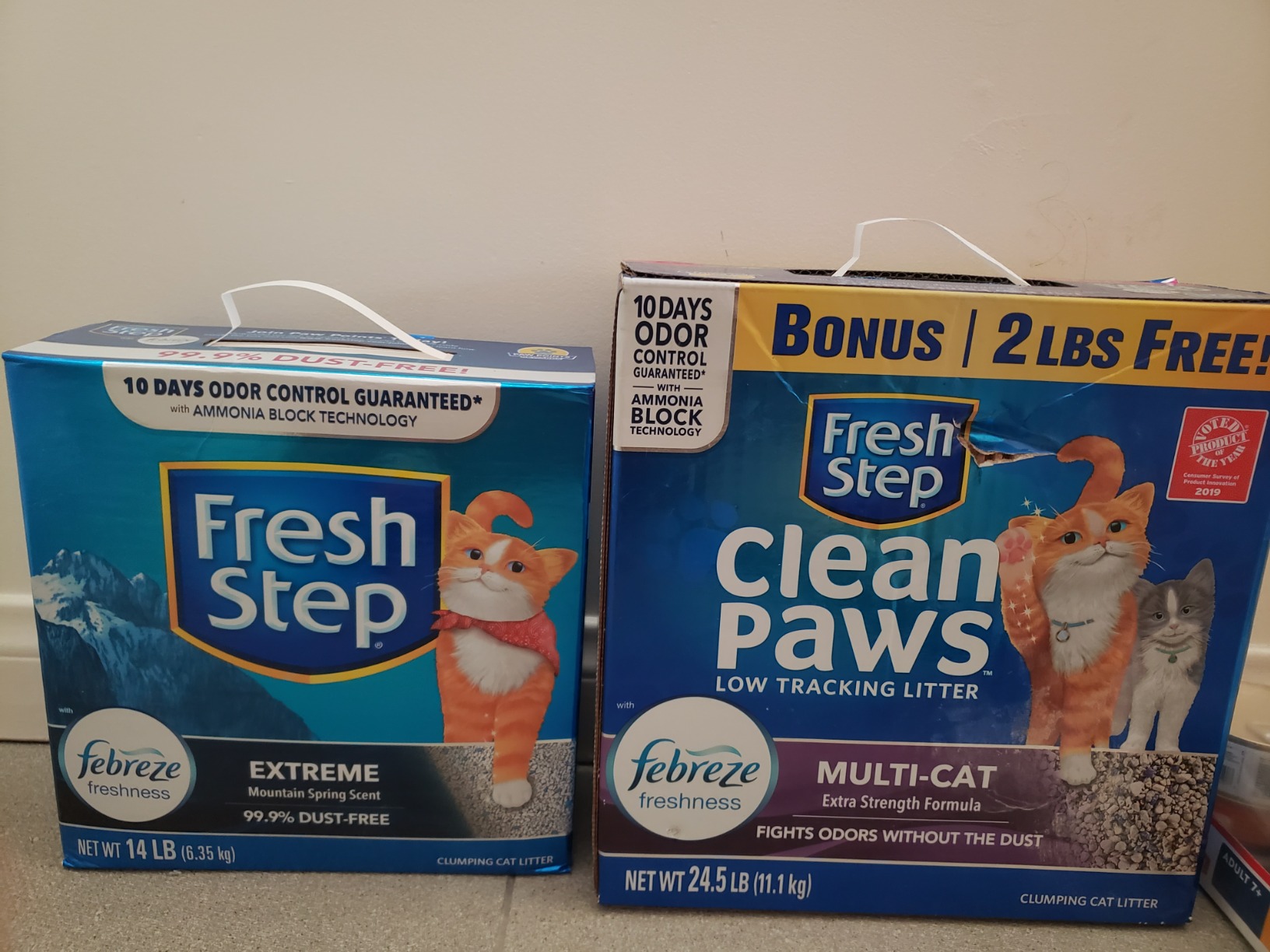 Fresh Step Clumping Cat Litter, Multi-Cat, Long Lasting Odor Control Kitty Litter with Activated Charcoal, Low Dust Formula, 14 lb photo review