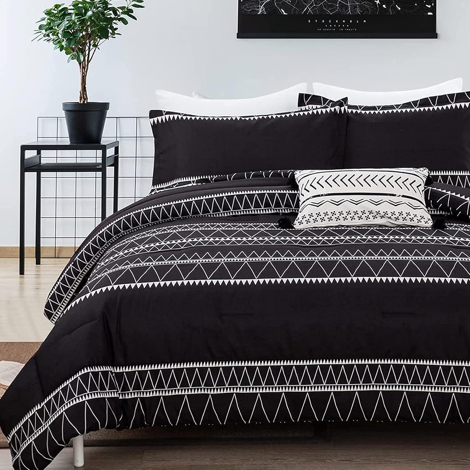 WONGS BEDDING Black Comforter Set Queen Reversible Boho Triangle Striped Down Alternative Comforter Set for Queen Bed - 3 Pieces (1 Comforter + 2 Pillowcases), Soft Microfiber Bedding Set 90"x 90"