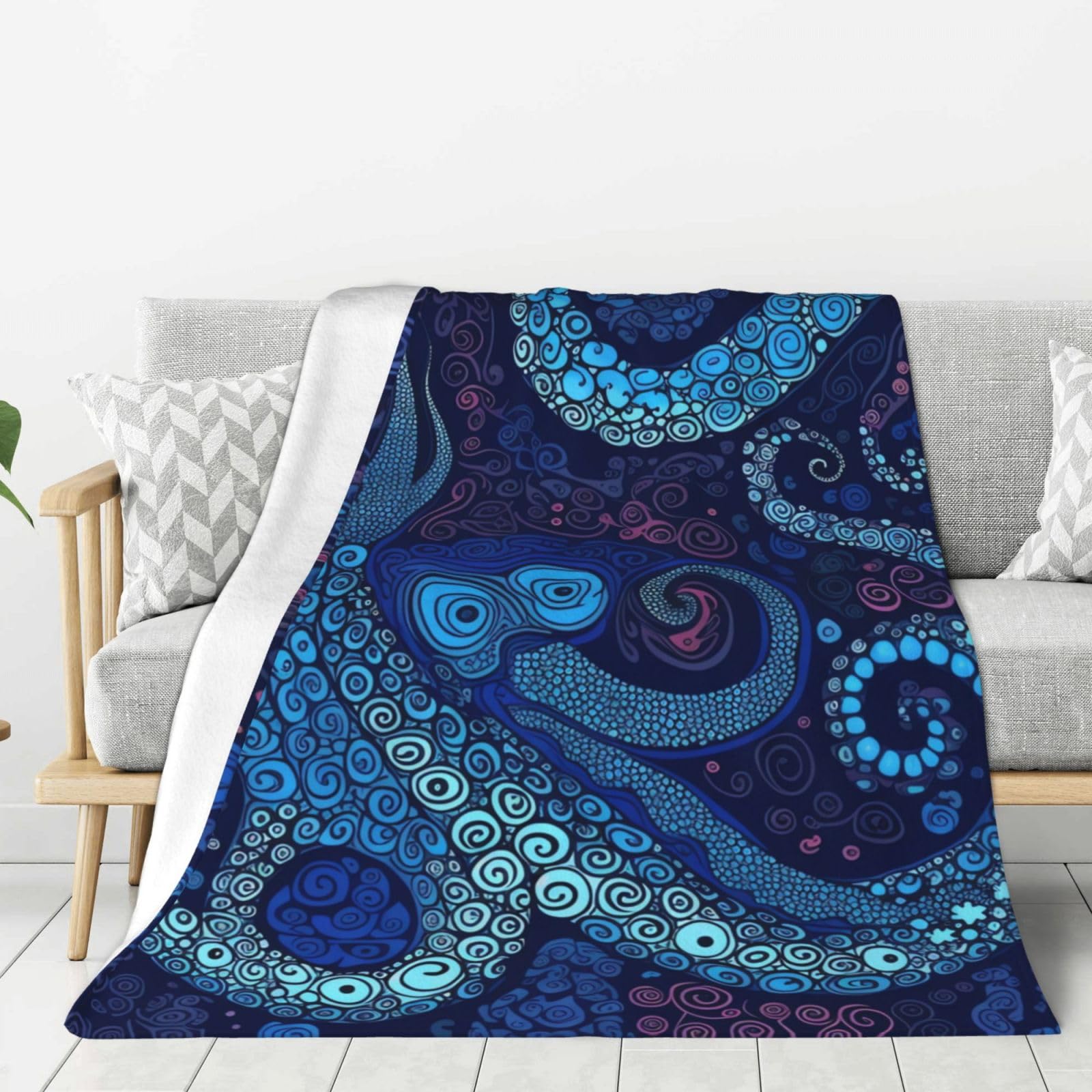 Couverture chaude en peluche légère pour éviter le froid sur le lit