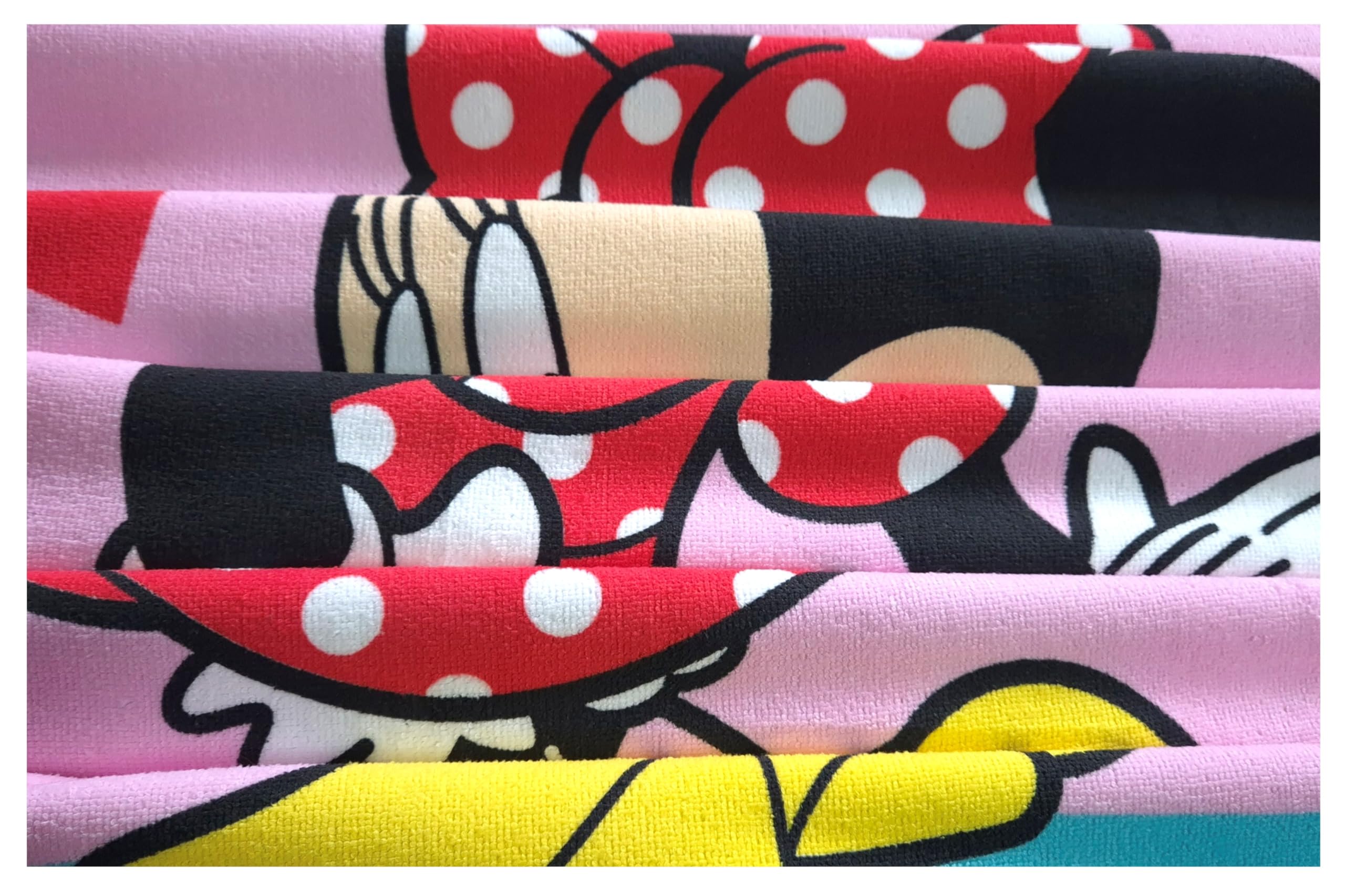 Serviette De Plage Enfant Aymax Hello Kitty - 70 X 140 Cm Microfibre - Motif Fille Garçon