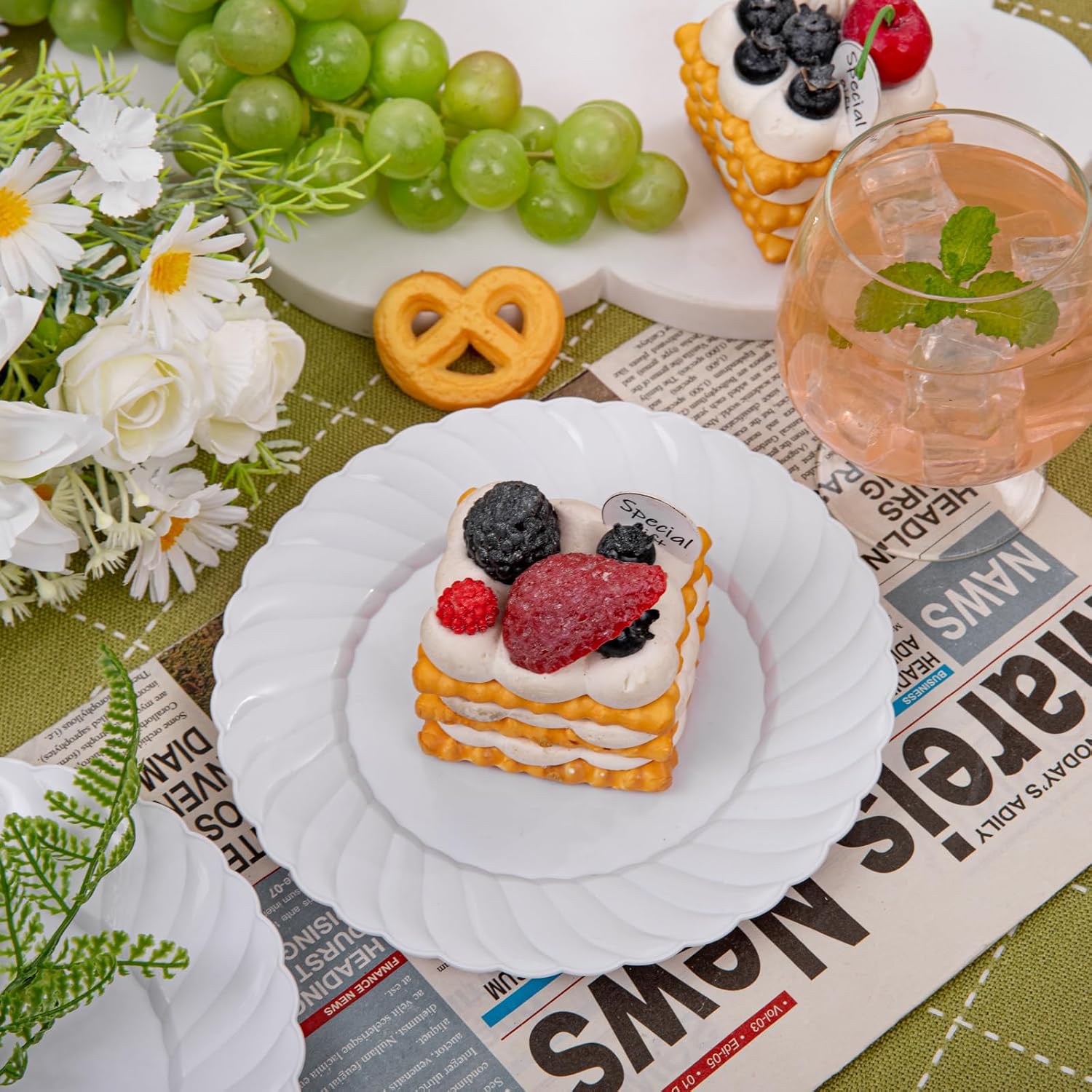 U-QE 100 Pieces White Plastic Plates - 6 Inch White Disposable Plates - Washable & Reusable - Premium Hard Dessert Plates - Party Supplies for Birthdays, Celebrations, Travel, Wedding,Party and Events - Image 7