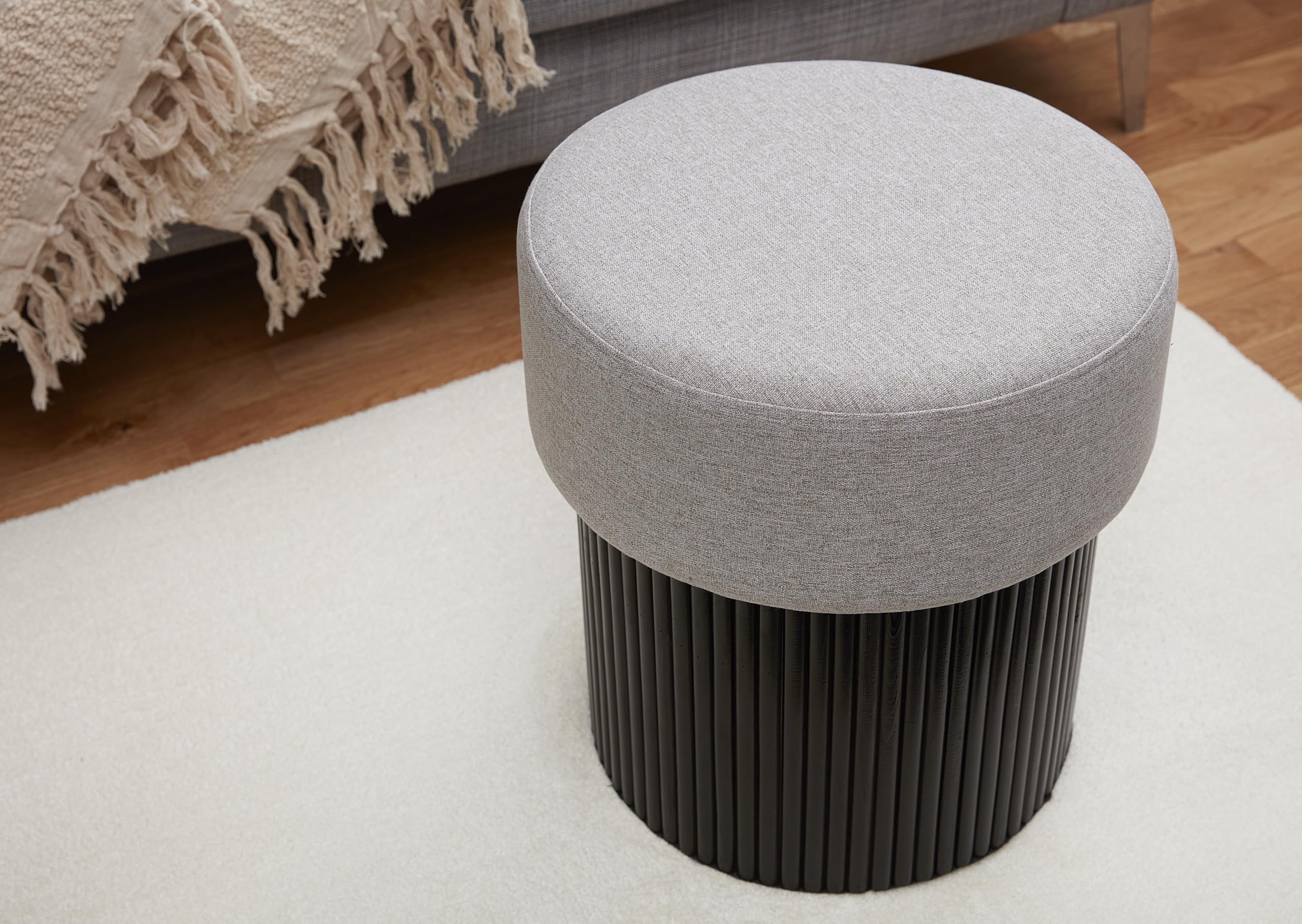 Pouf rond Valencia en lin beige idéal pour ranger et décorer votre salon cocooning