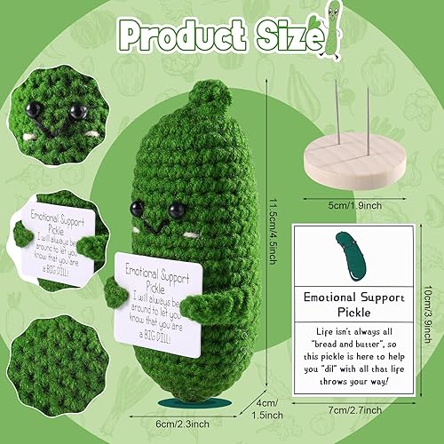 Miniatura 4 de Ovveroche Paquete de 2 regalos de pepino en escabeche de apoyo emocional, muñeca tejida de pepino hecha a mano, base de madera de pepino Kimchi de