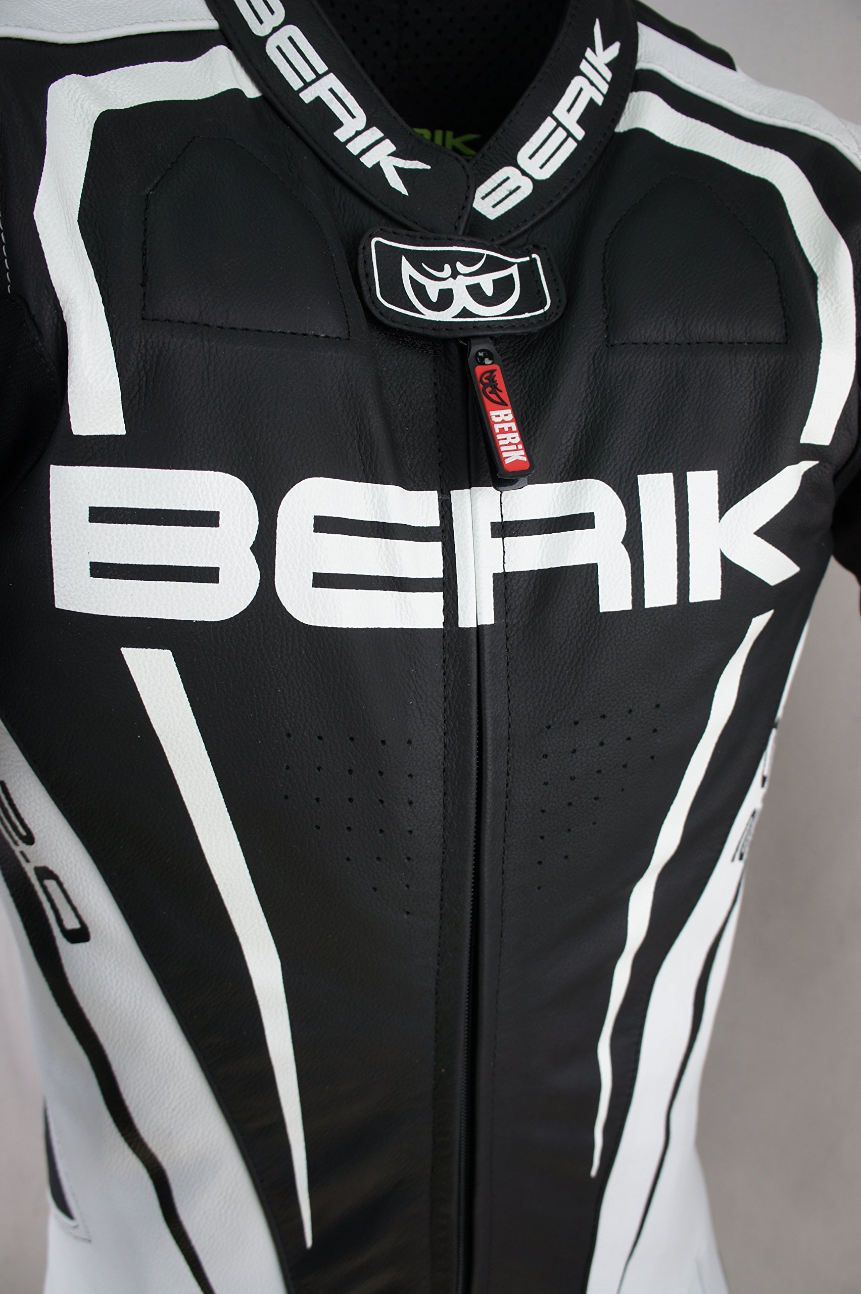 BERIK レーシングスーツ ブラック/ホワイト　ベリック Amazon | BERIK Racing suits LS1-171334-BK WHITE ベリック