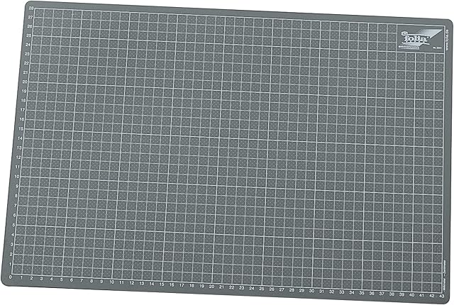 FOLIA TAPIS DE DHYJ COUPE, PVC, (dł.) 450 x (wys.) 300 mm, GRIS