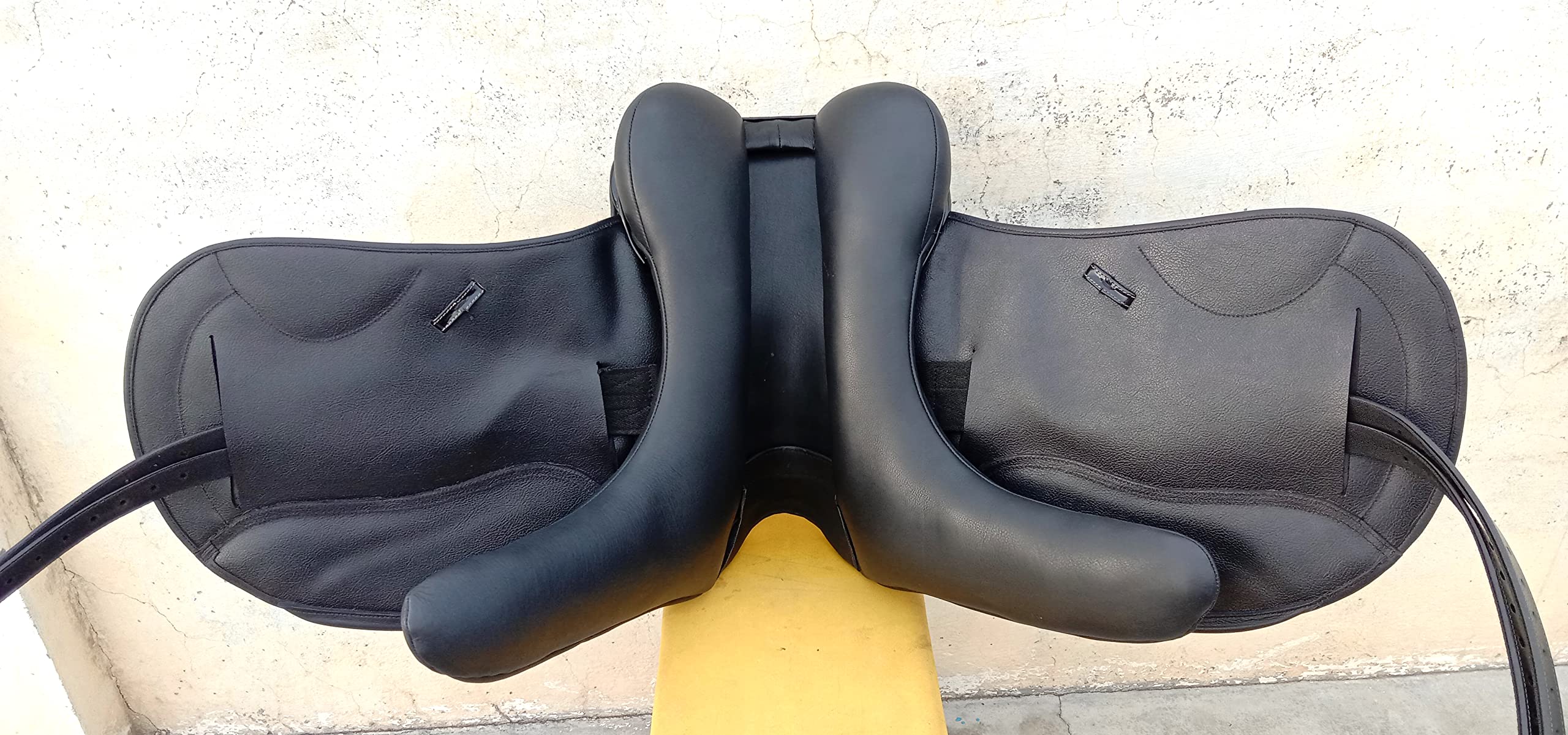 Leather Dressage Monoflap Changeable Gullets Medium Saddle (17")