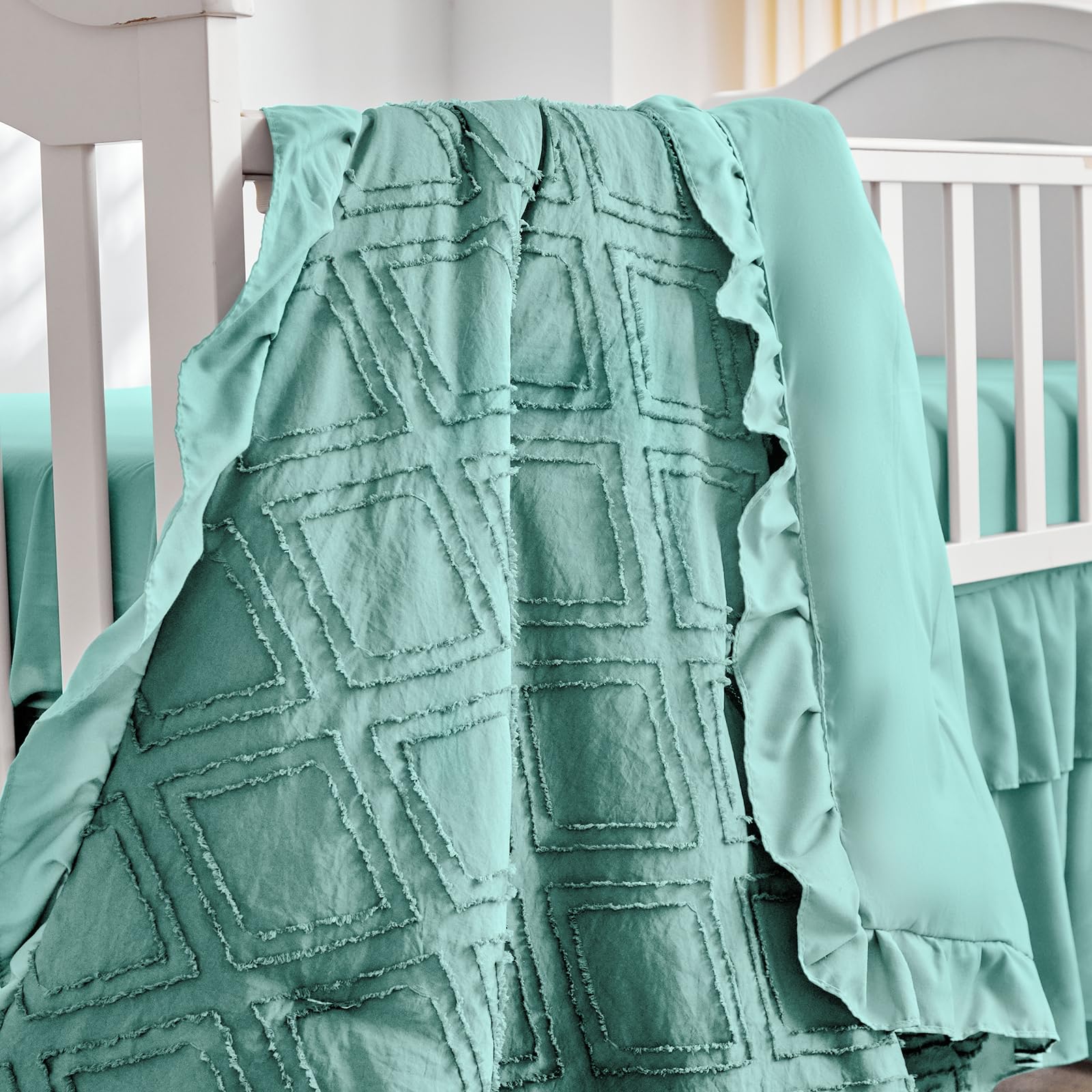 Juego de ropa de cama para cuna pequeña de 3 piezas, edredón acolchado con volantes con sábana bajera y falda de cama con volantes, bonita ropa de cama desgastada para bebé, solo se adapta a minicuna,