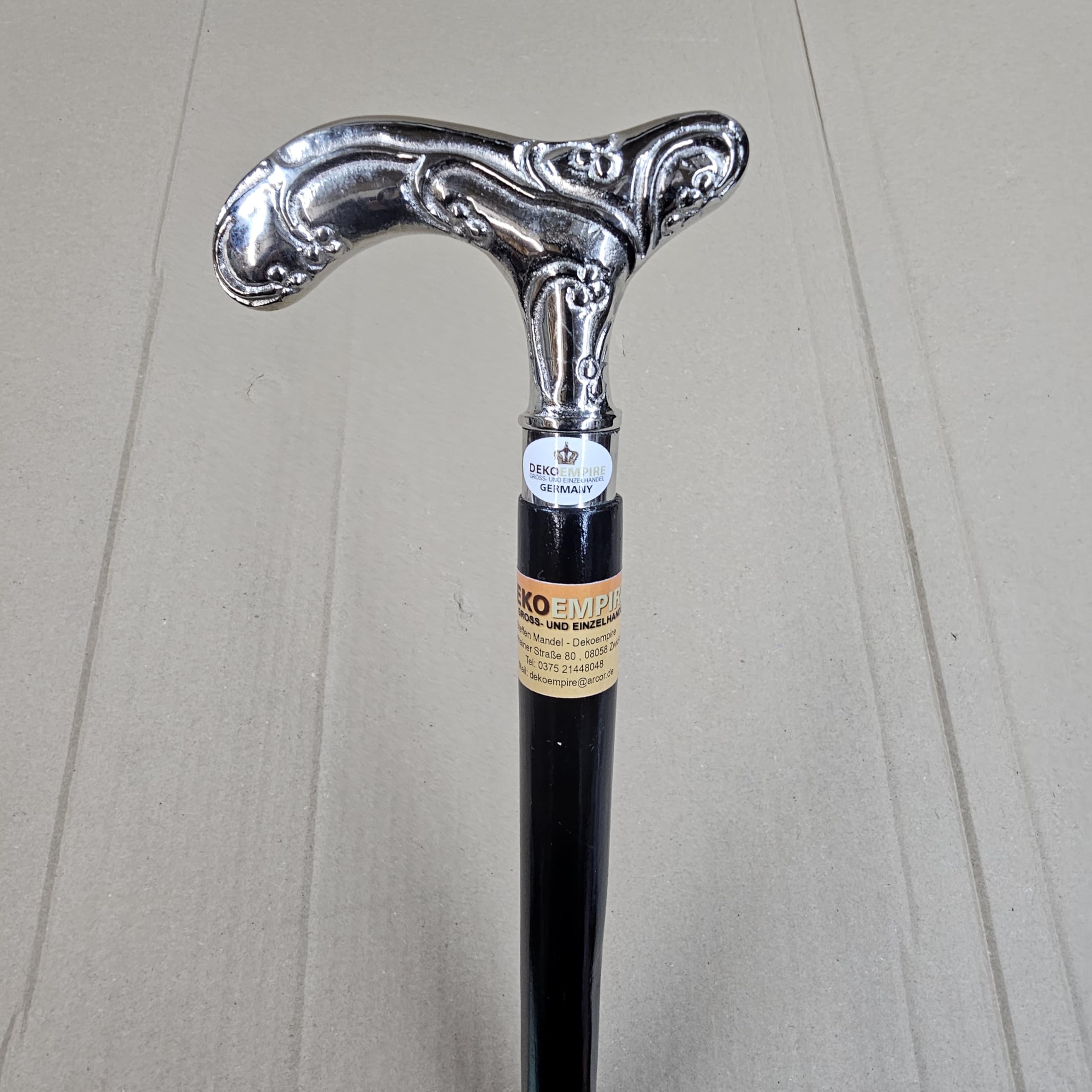 Elegancka drewniana dekoracyjna laska do chodzenia z srebrnym metalowym uchwytem w stylu wiktoriańskim, długość 93 cm i waga 550 g, z wytrzymałą, antypoślizgową gumą