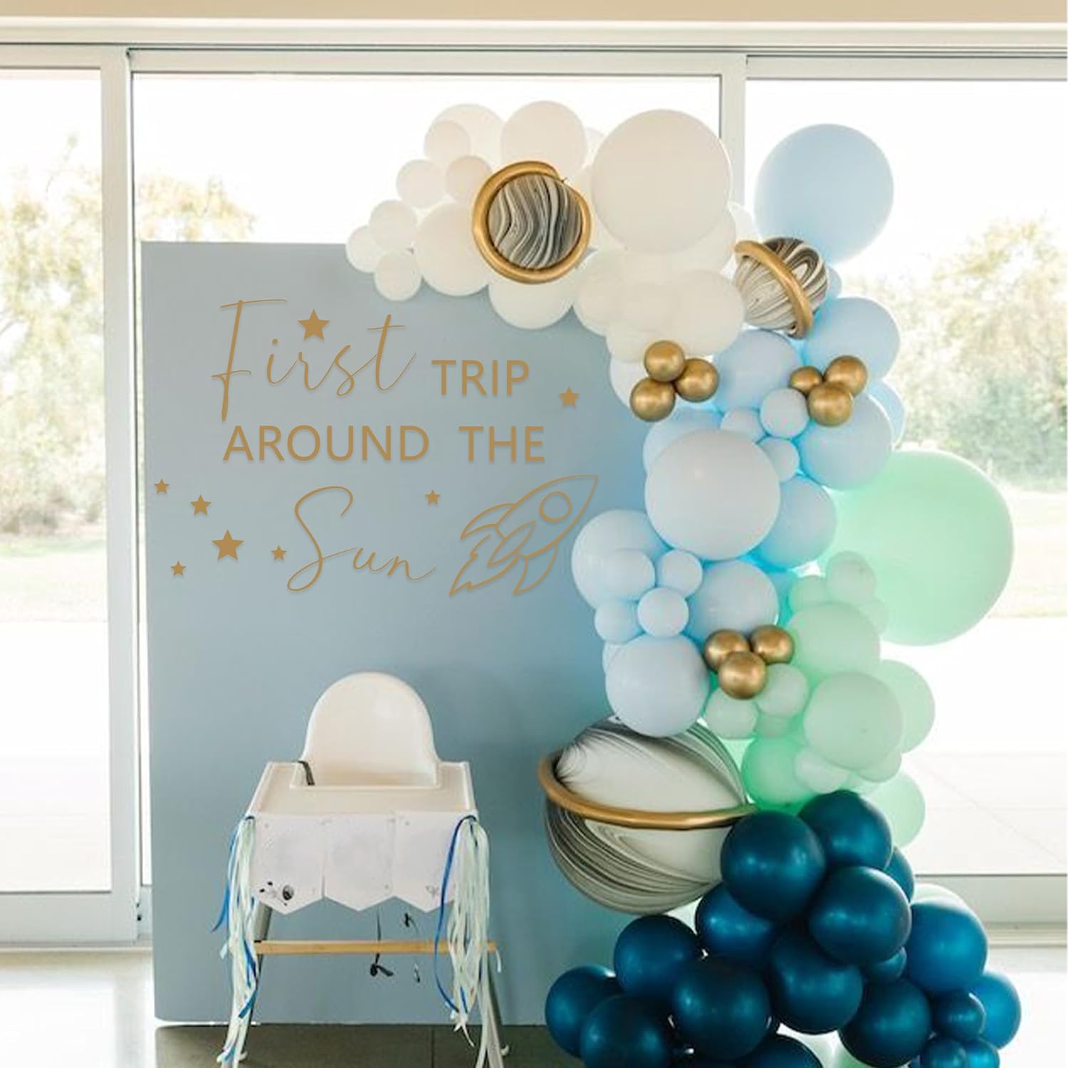 First Trip Around The Sun ウォールステッカー - 宇宙をテーマにした1歳の誕生日パーティーデコレーション