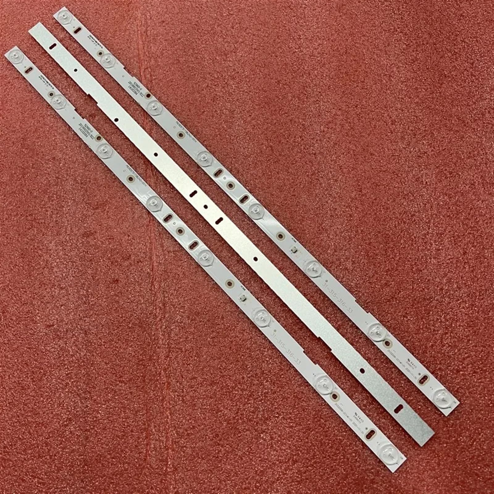 Strisce di retroilluminazione a LED 8LED compatibili for TV 32W2353RB 32E2533DG 32E2553DG U320DH01 TV V32B5000EH MX315D08 ZH32D08-ZC14F-01(30pcs for 10 TV)