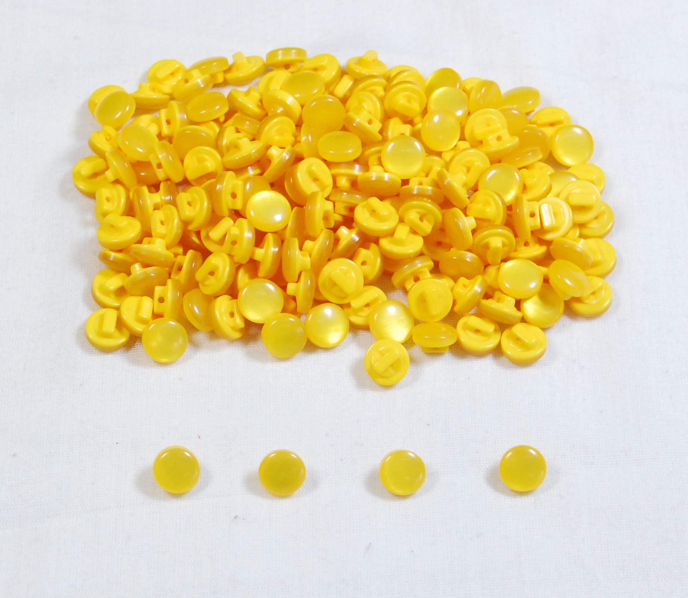 celloexpress Pearlised Mushroom Buttons - 10mm - for Sewing & Crafting (Golden Yellow, Pack of 100)
