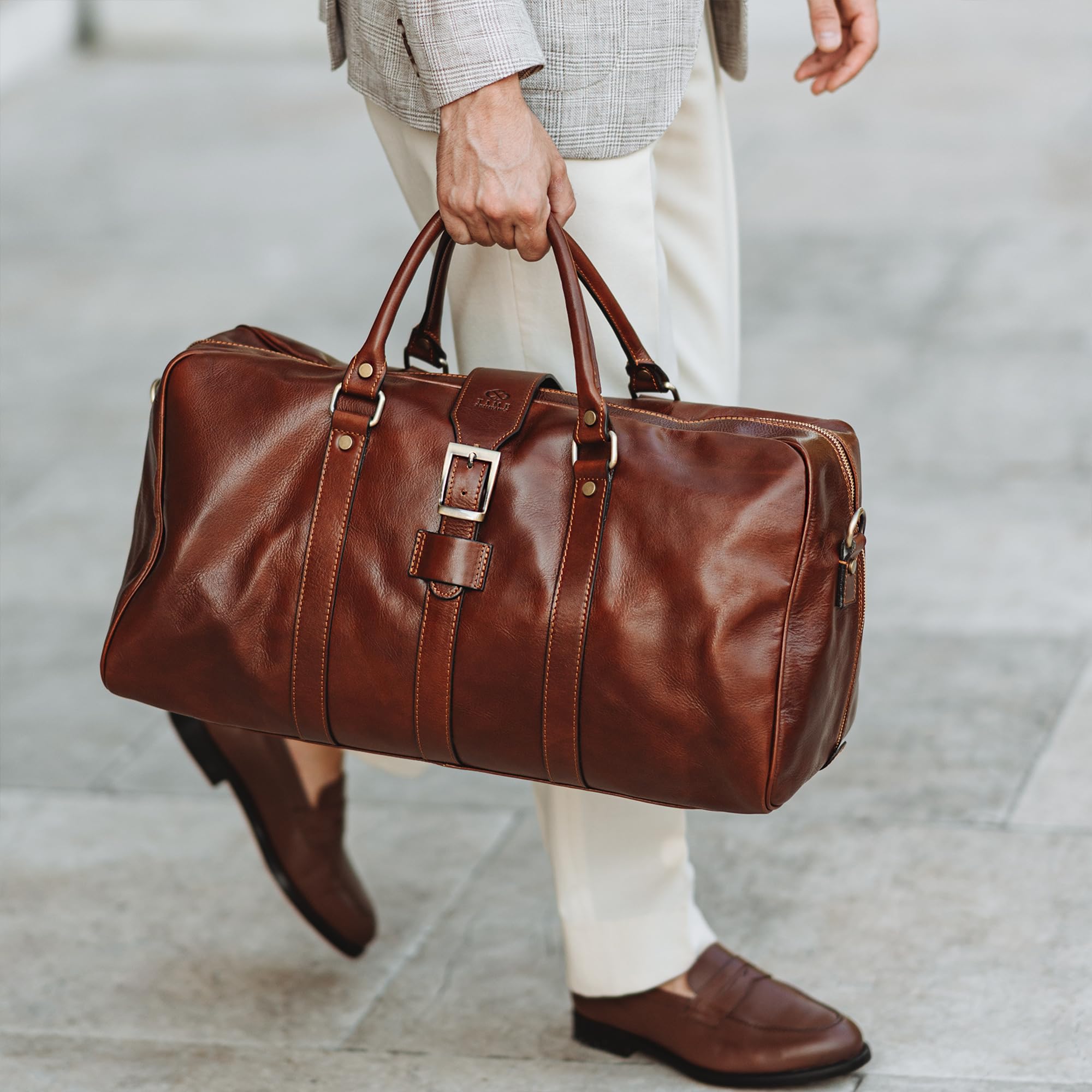 Time Resistance Bolso de Viaje de Piel para Hombre y Mujer - Bolsa de Cuero para Fin de Semana o Deporte con Cómodos Espacios