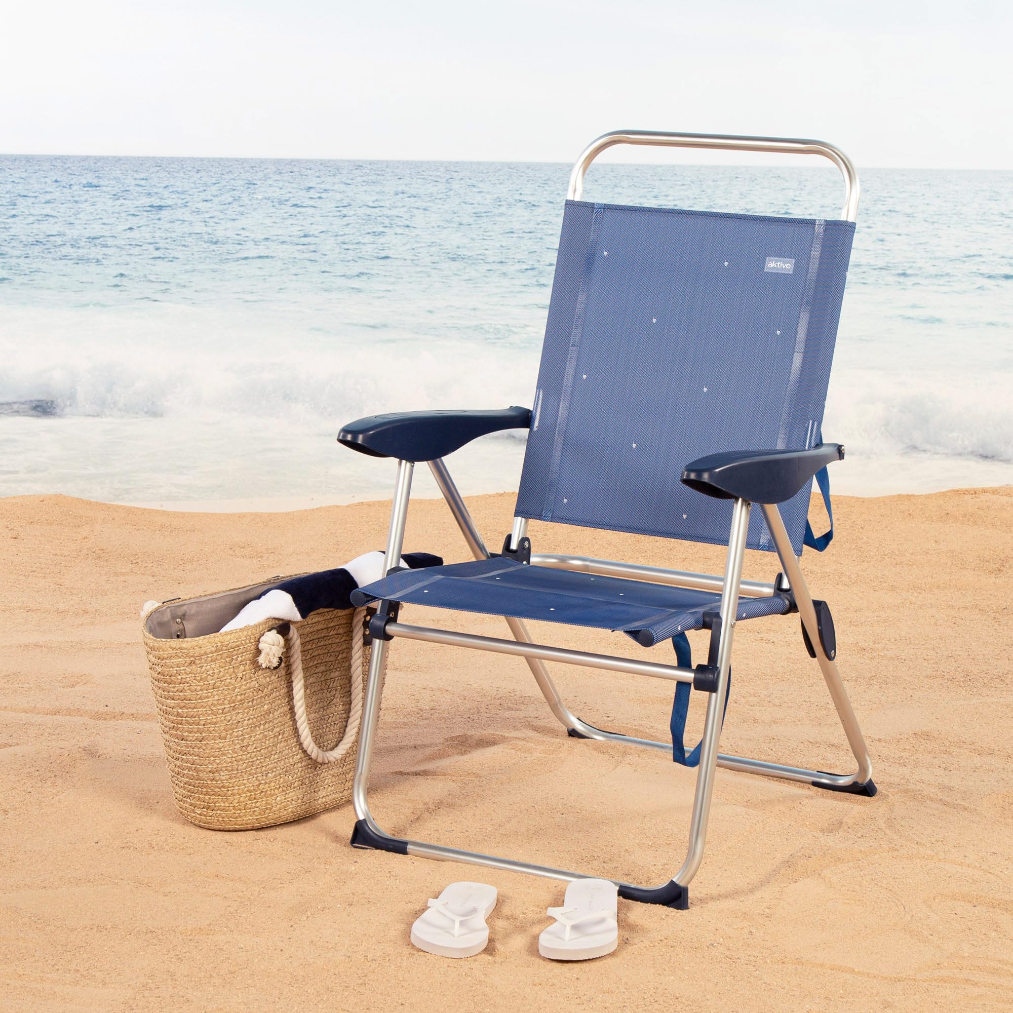 AKTIVE Chaise de Plage Pliable, 65 x 60 x 38/96 cm, Dossier inclinable, réglable 4 Positions, Structure en Aluminium, Tissu textilène, Anti-retournement, Max. 110 kg, Couleur Bleue, modèle La Palma