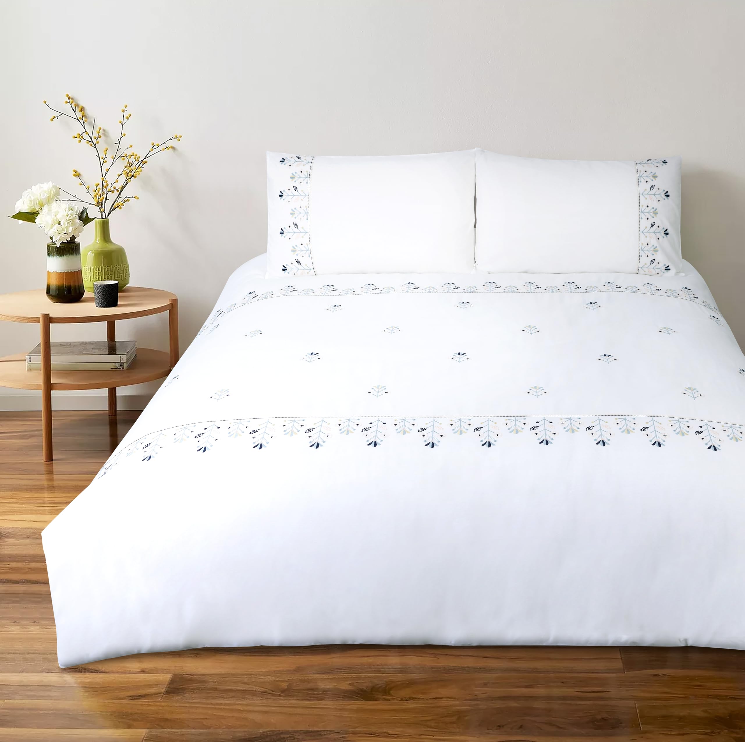 YINFUNG Set copripiumino king size, in cotone bianco, con ricamo floreale carino, per letto king size, morbido, traspirante, con 2 federe (bianco, king size, 230 x 220 cm)