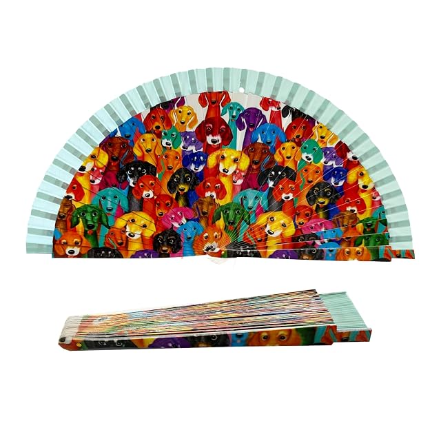 Foto 5 de 8 de Pla Pla Pla Abanicos originales de estampado de perros. Abanicos de madera y tela decorada. Abanicos baratos…