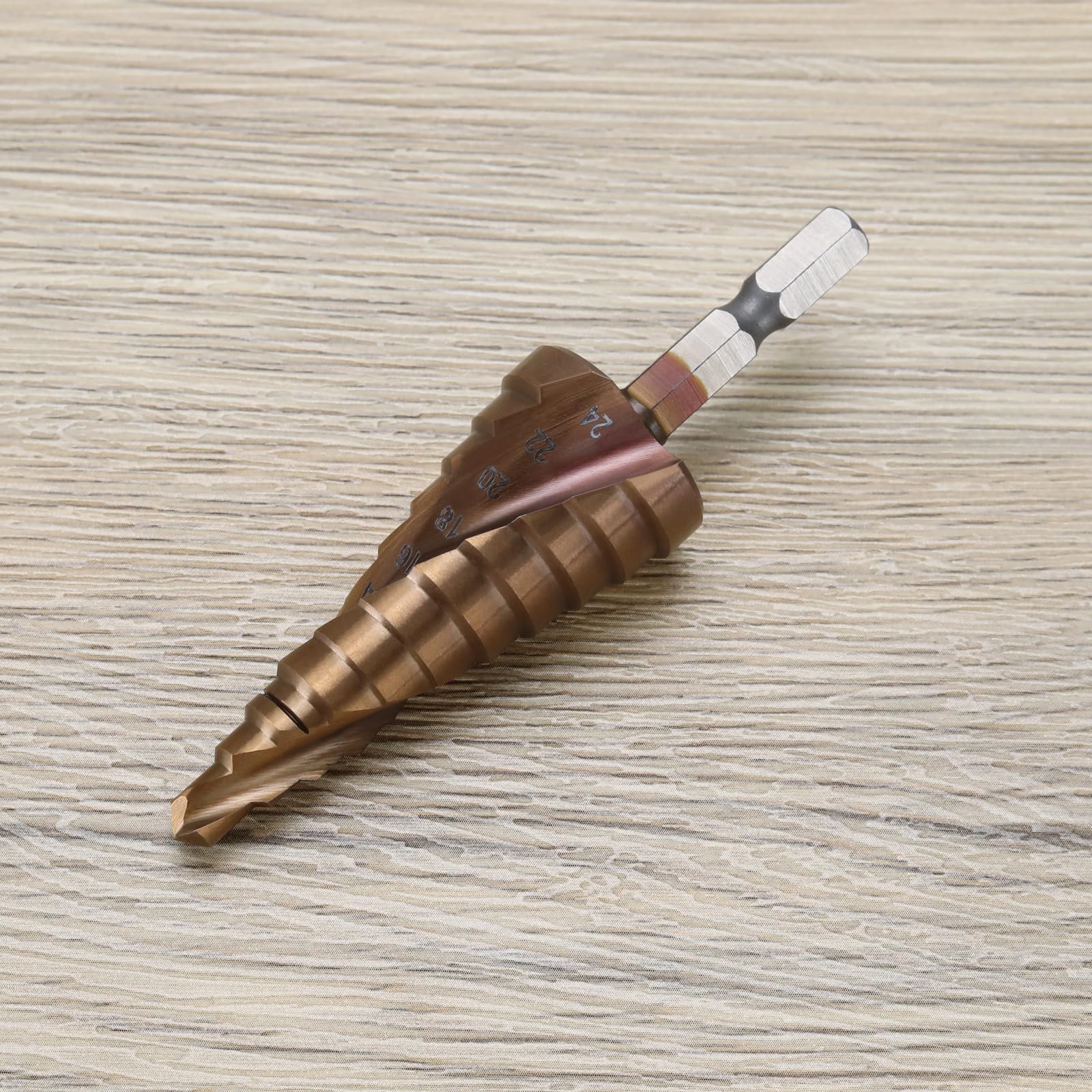 DARTOTEK Spiralstufen-Bohrer-Sets Vier Spiralnuten Unibit Stufenbohrer Schlagfertig 1/4" Sechskantschaft Metrisch 4-22mm Konusfräser Für Metall, Edelstahl, Aluminium, Holz, Kunststoff