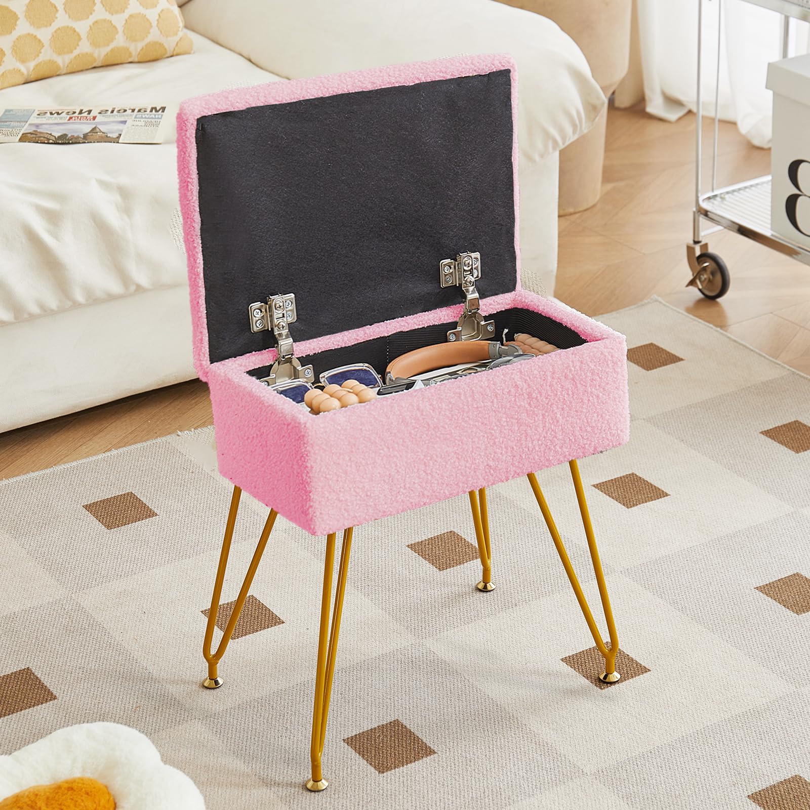 Taburete otomano de almacenamiento rosa para organizar el vestidor con estilo