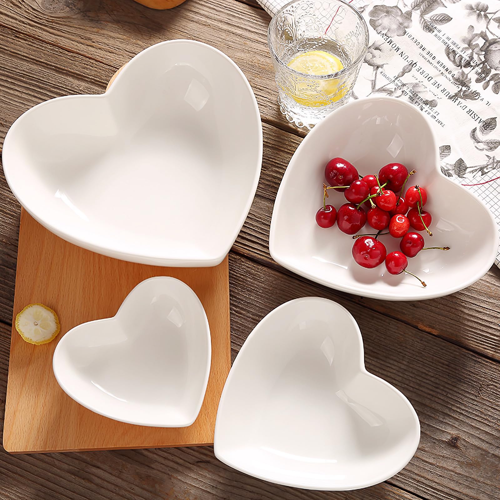 USHOBE Ciotole in Ceramica Bianca Base Stabile Set di 4 a Forma di Cuore, Impilabili per Cucina e Sala da Pranzo