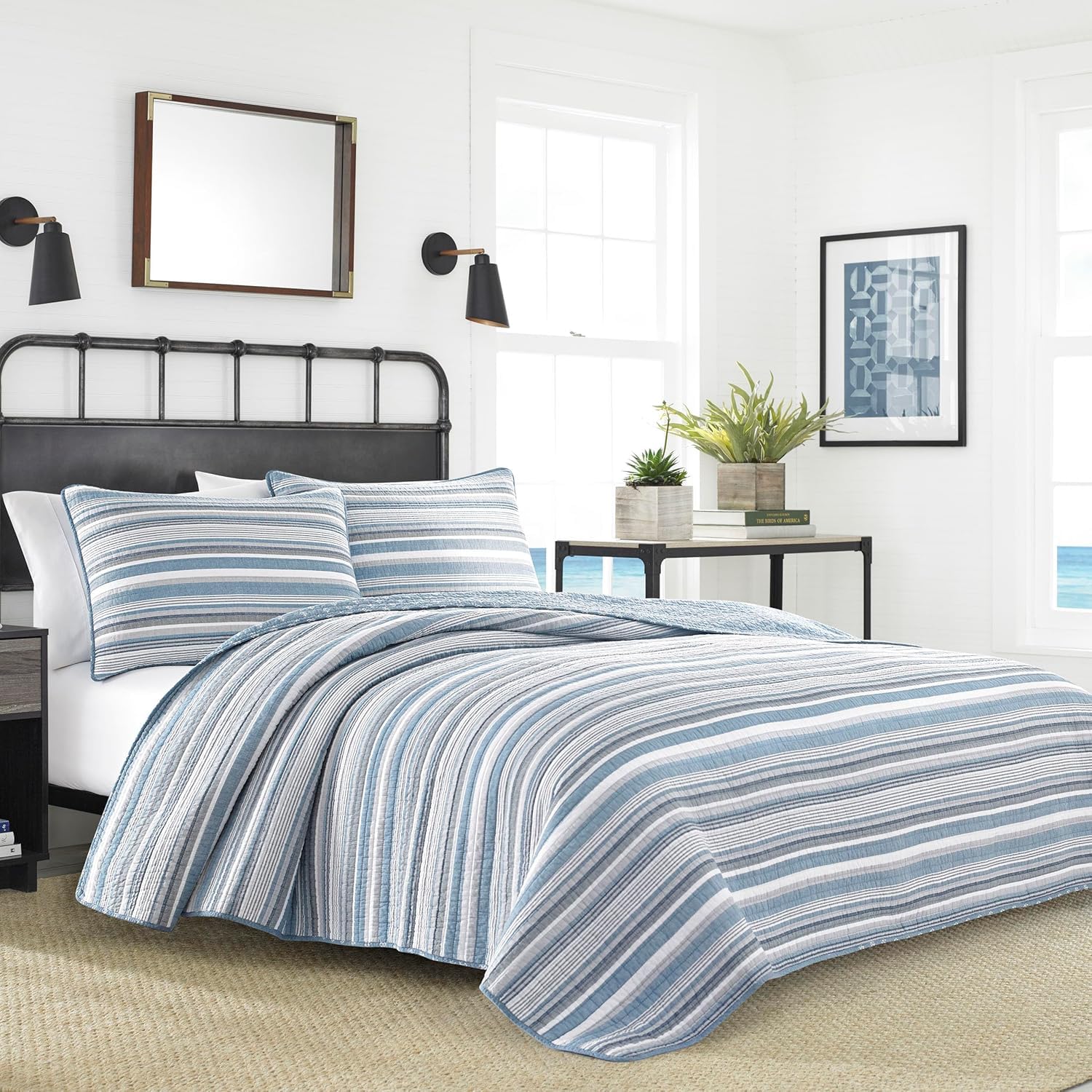 Nautica - Queen Quilt Set, Soft & Breathable Cotton Bedding with Medium Weight Feel, Reversible 3 Piece Bed Set with Matching Pillowcases (Jettison Grey)