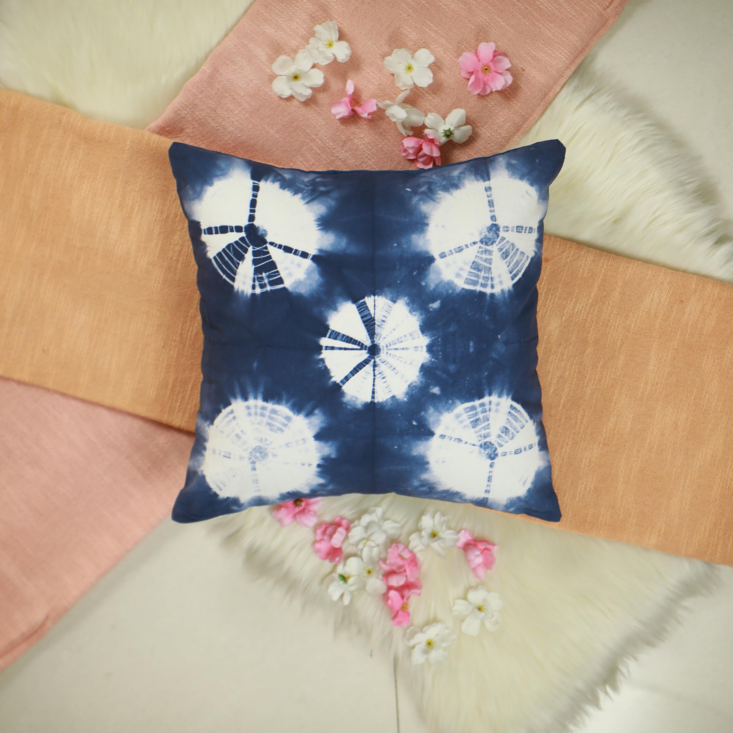 Woven Pompom クッションカバー Blue Woven Pompom クッションカバー Blue