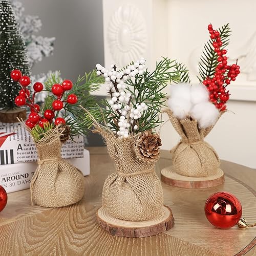 Miniatura 5 de winemana 6 piezas de mini decoración de mesa para árbol de Navidad, árboles artificiales pequeños de 8 pulgadas con bayas rojas, piña, centro de
