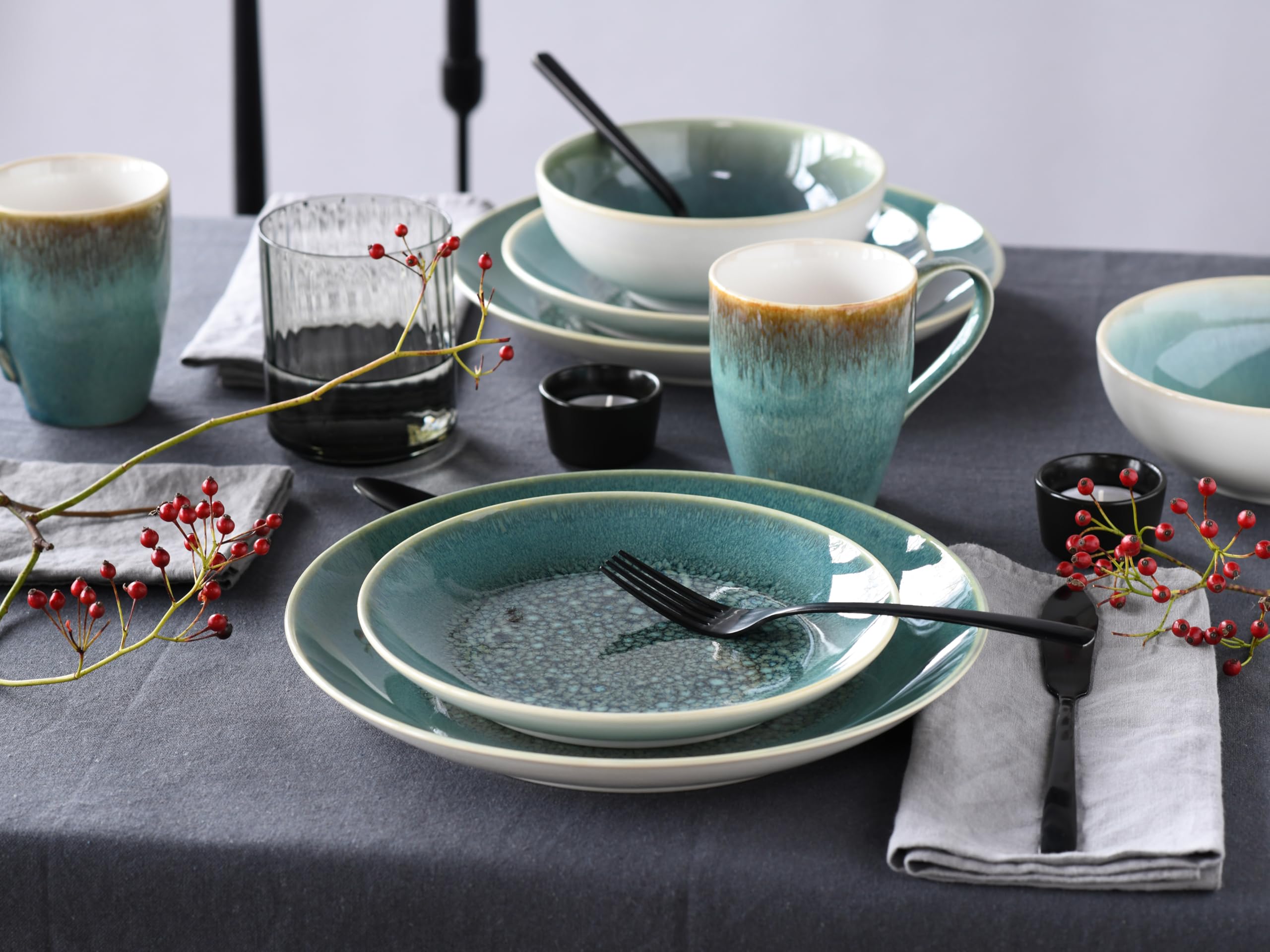 CreaTable, 25863, Serie Caldera Grün, 8-teiliges Geschirrset für 2 Personen, Kombiservice aus Steinzeug, spülmaschinen- und mikrowellengeeignet, Qualitätsproduktion